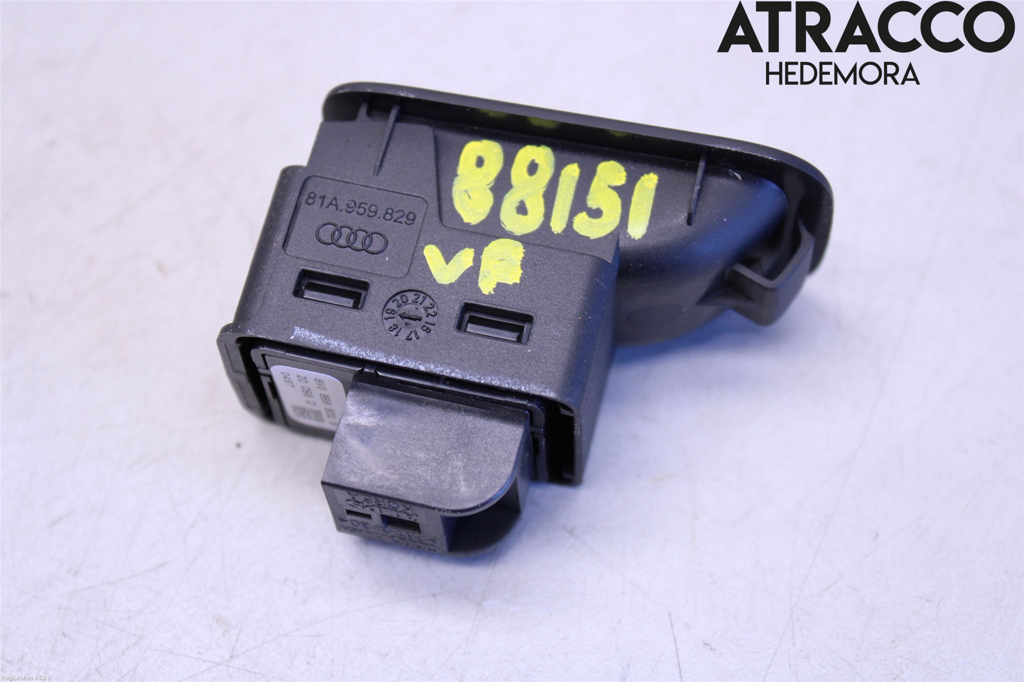 Audi Q2/SQ2 17- Strömställare Baklucka