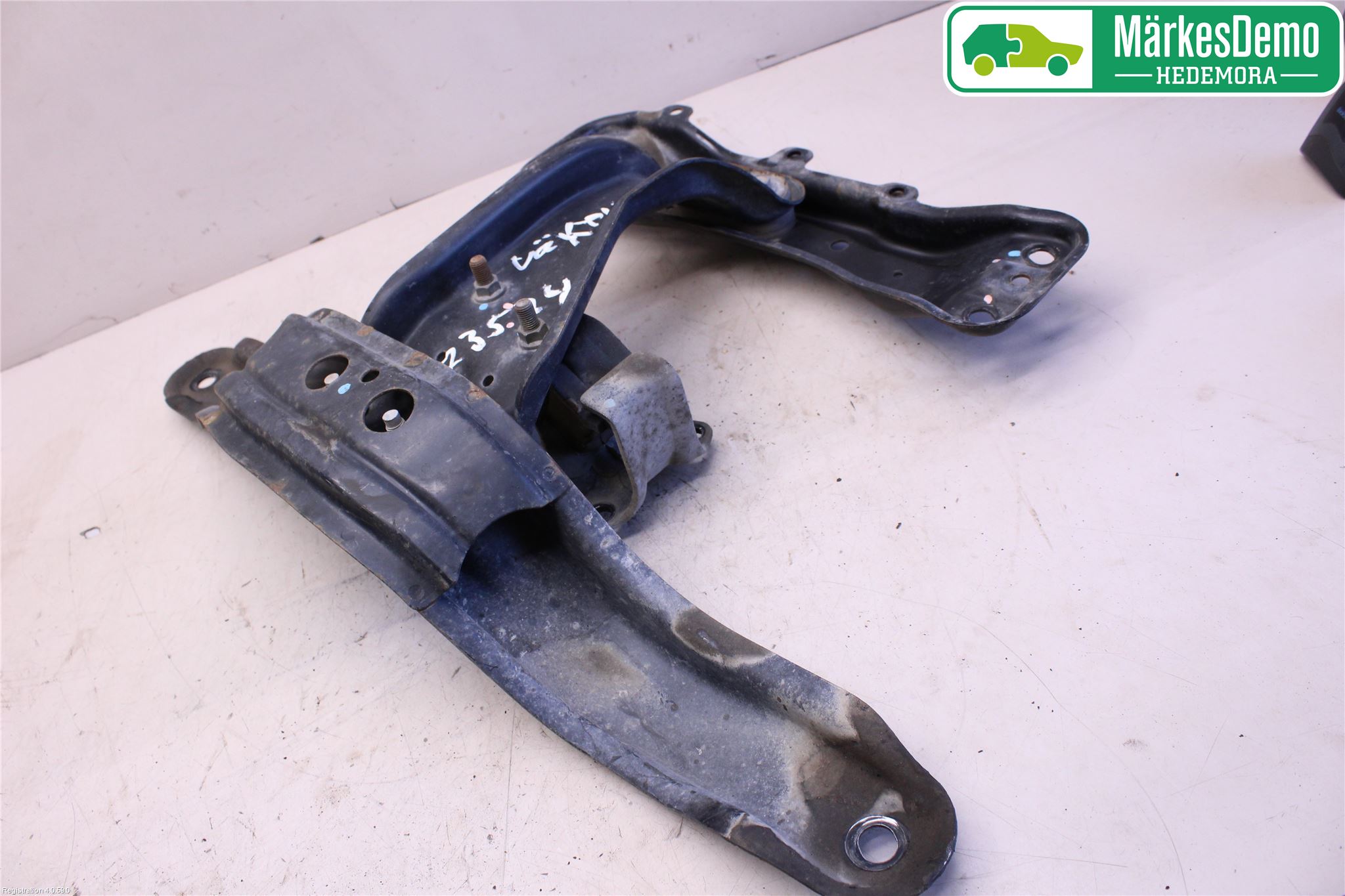 Subaru XV 12-17 Växellådsbalk