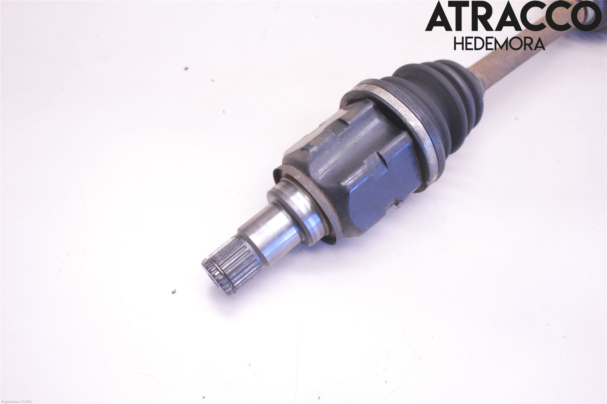 Toyota AVENSIS 03-06 Drivaxel Fram Vänster