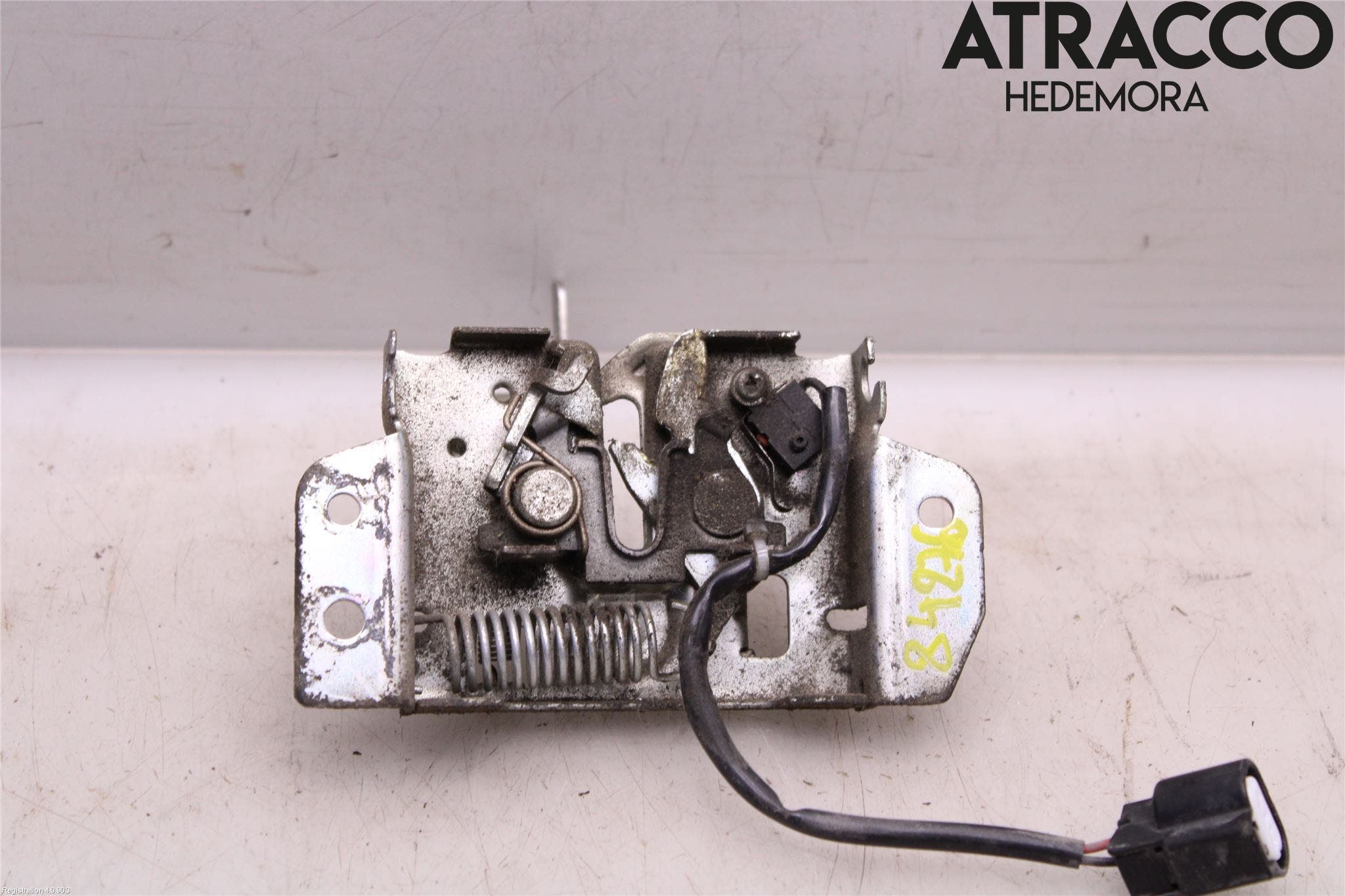 Mitsubishi OUTLANDER 13-21 Huvlås