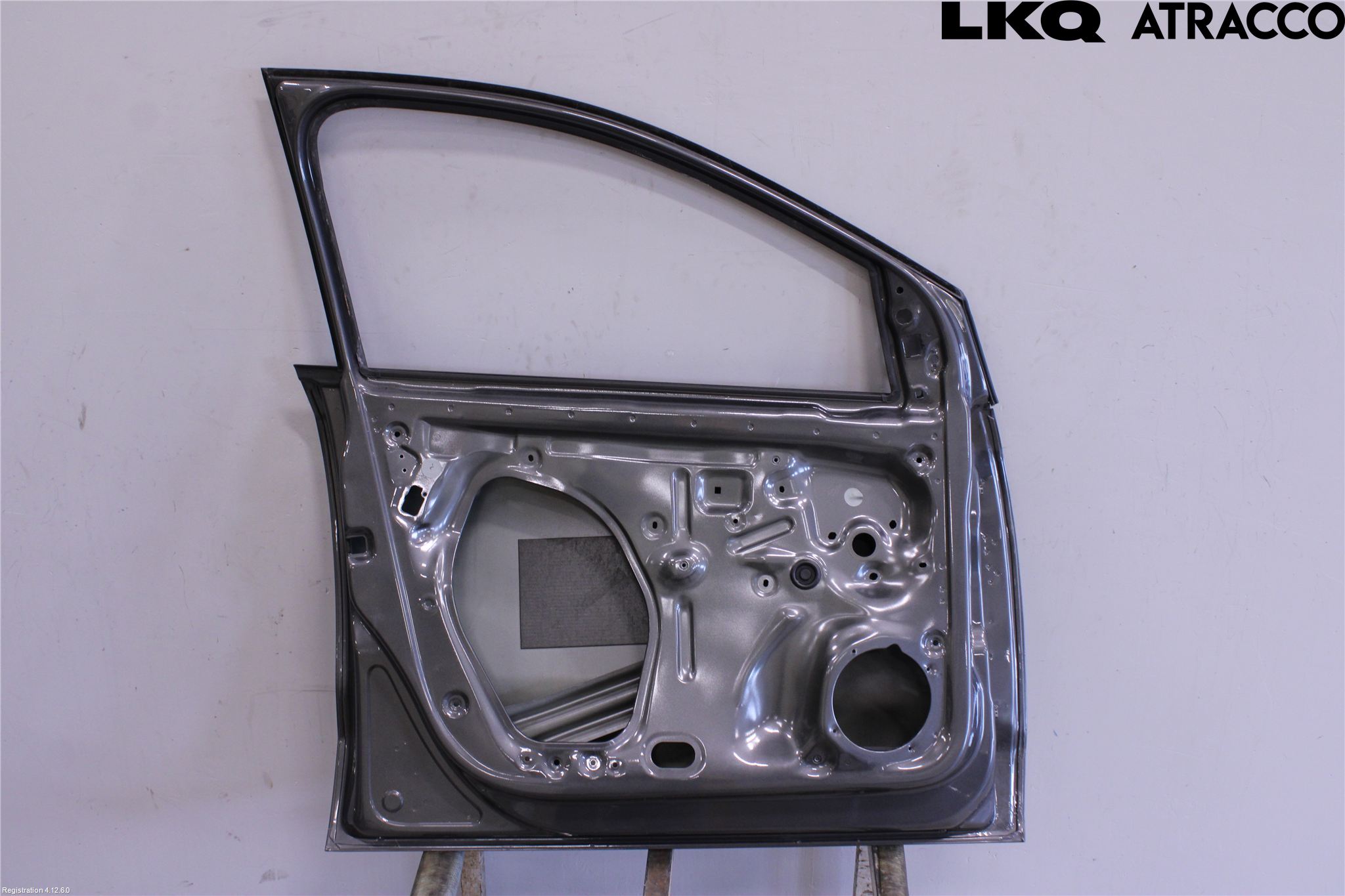 Volkswagen VW POLO 10-17 Dörr Fram Vänster