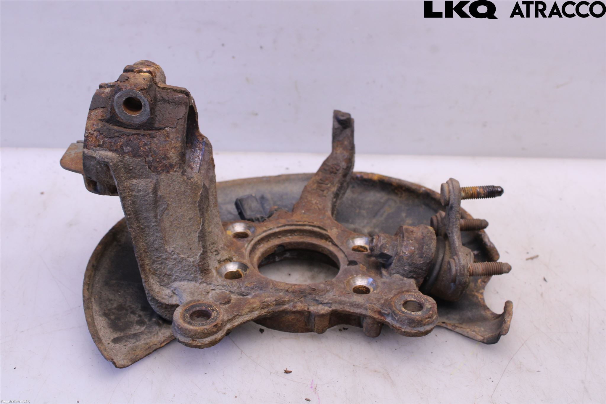 Volkswagen VW CADDY 11-15 Styrspindel Lagerhus Hö