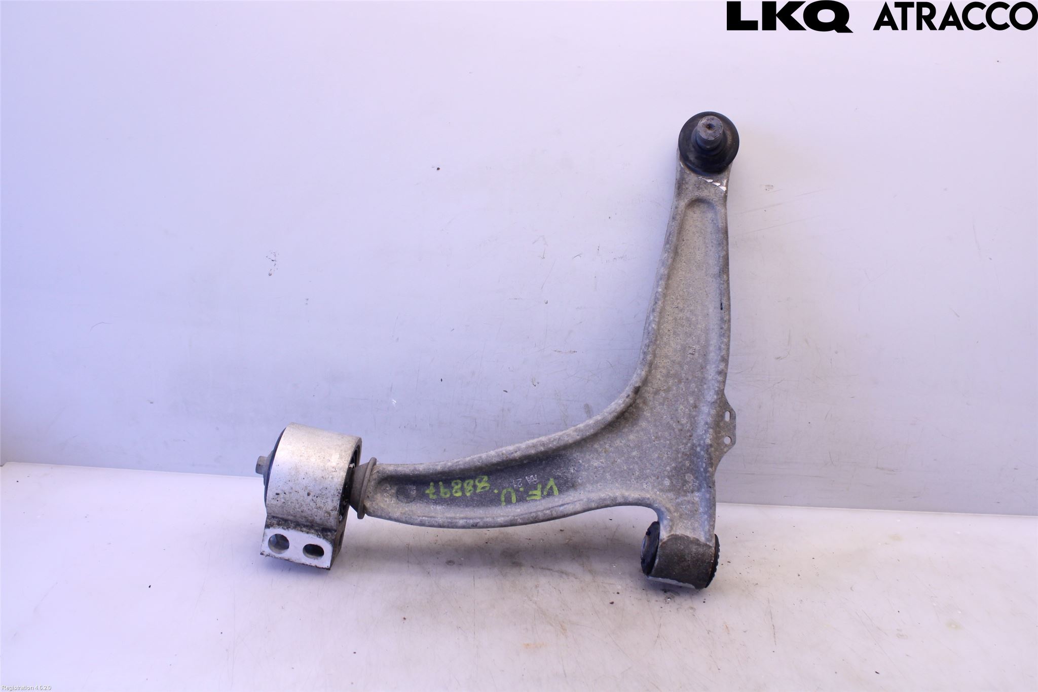 Cadillac BLS Bärarm Fram Undre Vä