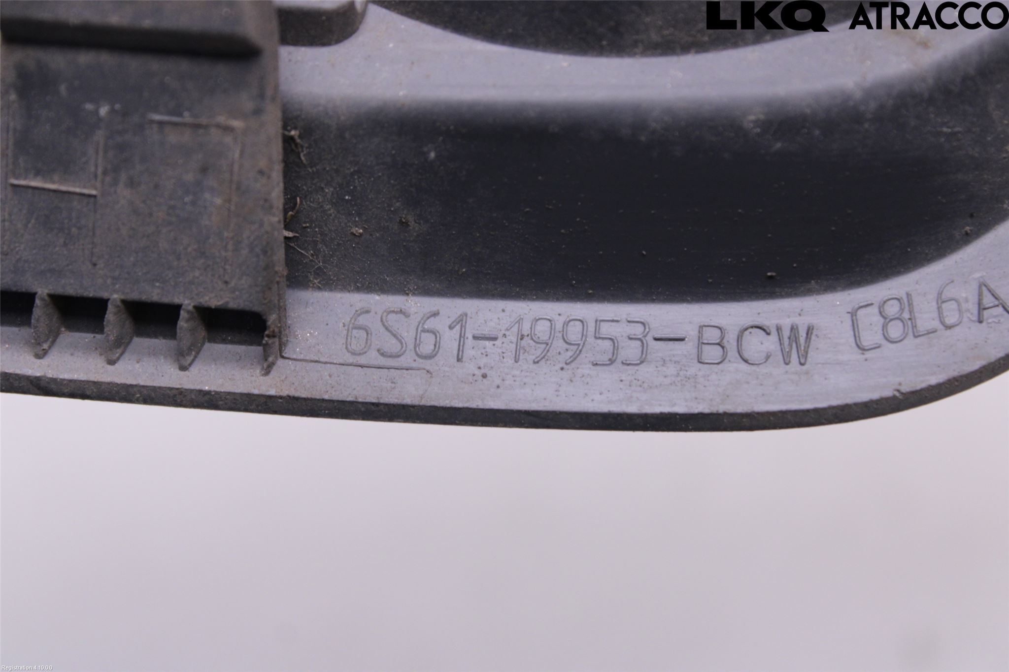 Ford FIESTA     06-08 Dimljussarg Fram