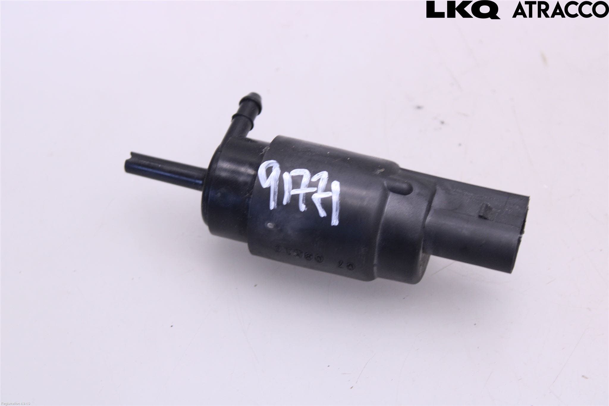 Mercedes-Benz MB VITO/VIANO (W639) 04-14 Spolarpump Vindruta