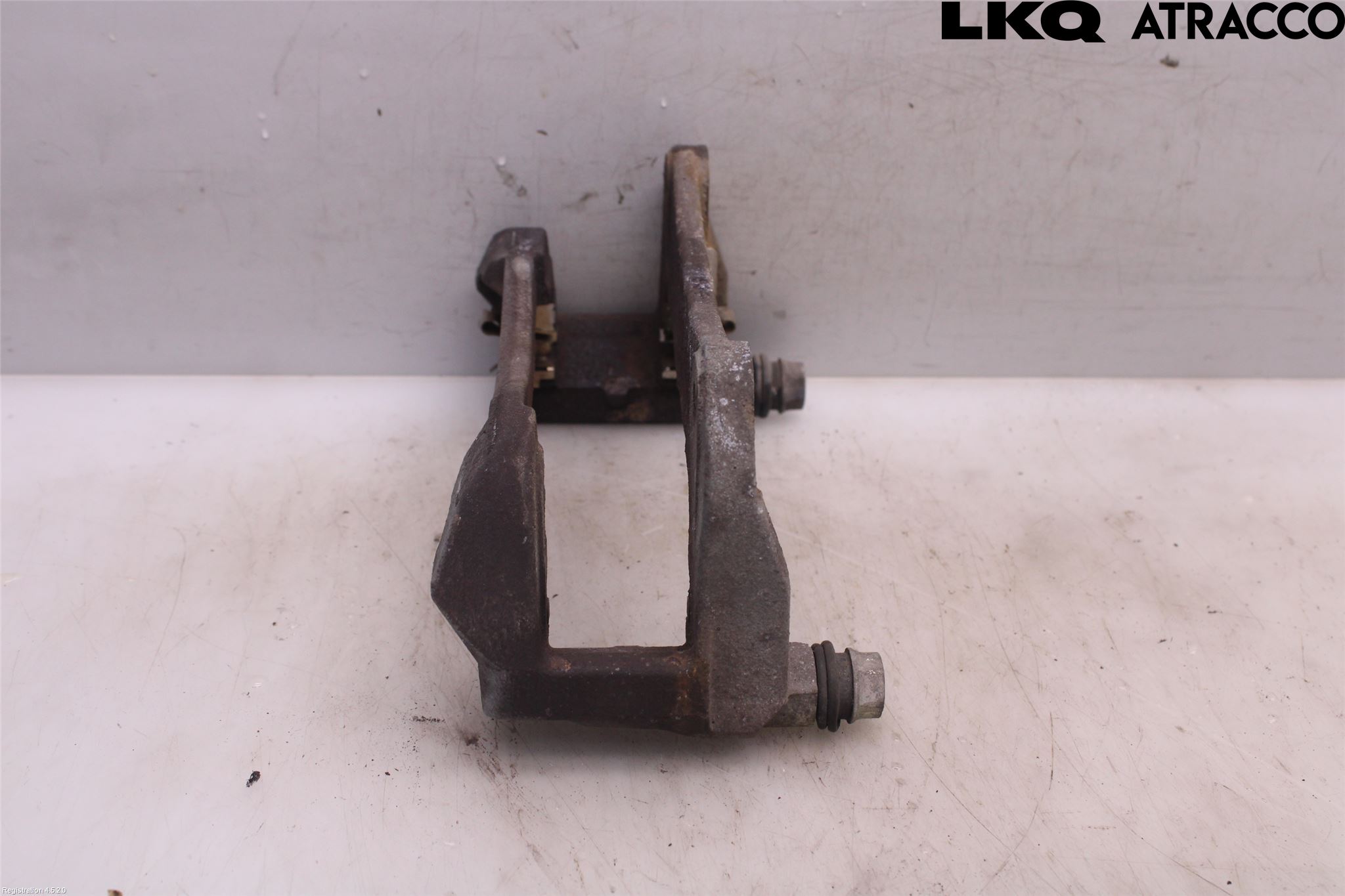 Toyota RAV4 19- Bromsokshållare