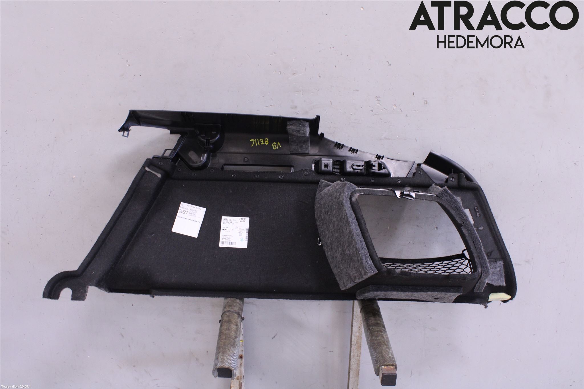 Audi A6 F2/C8 19- Inredning Bakluckeklädsel