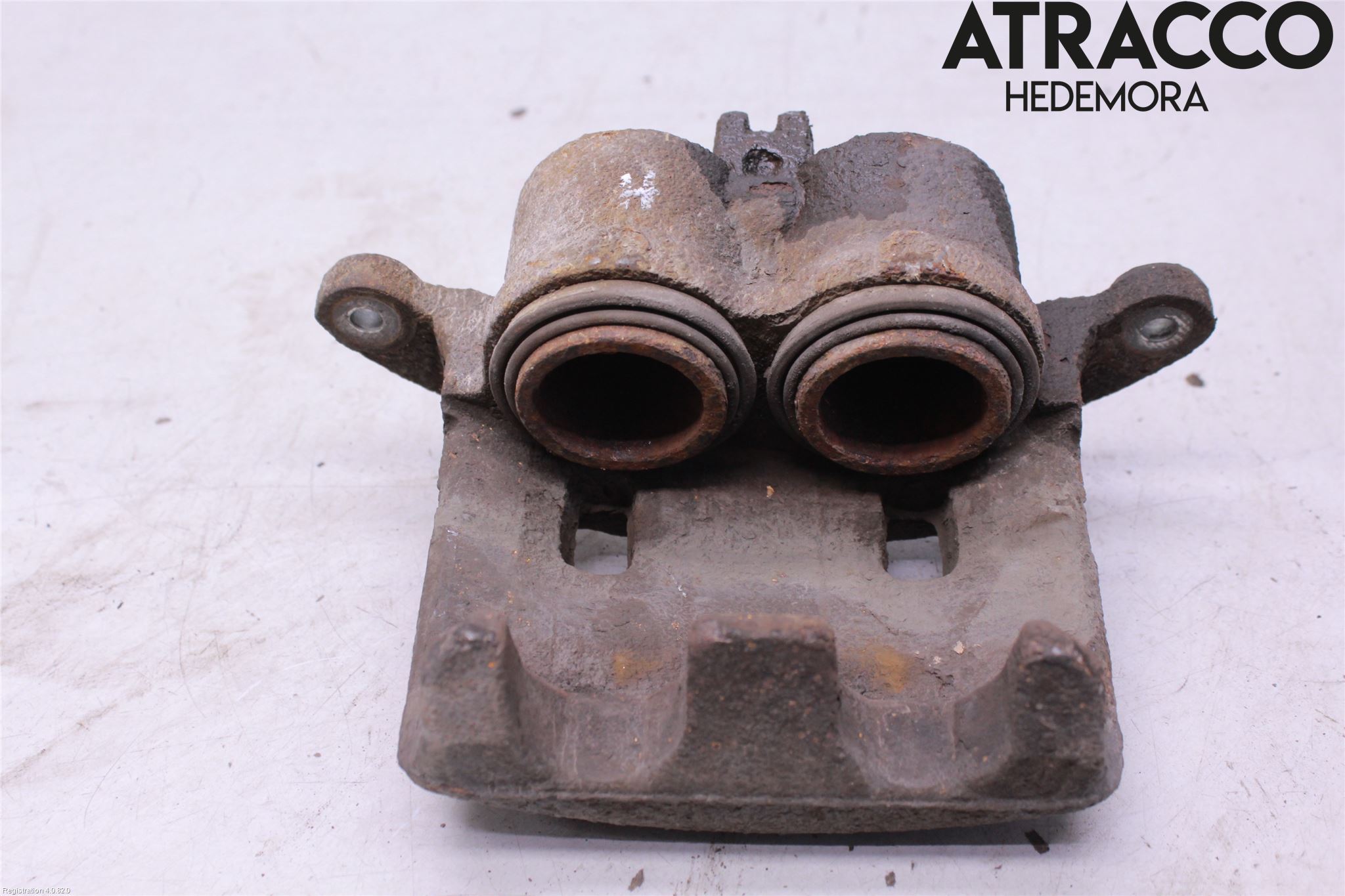 Nissan NAVARA 05-16 Bromsok Fram Höger