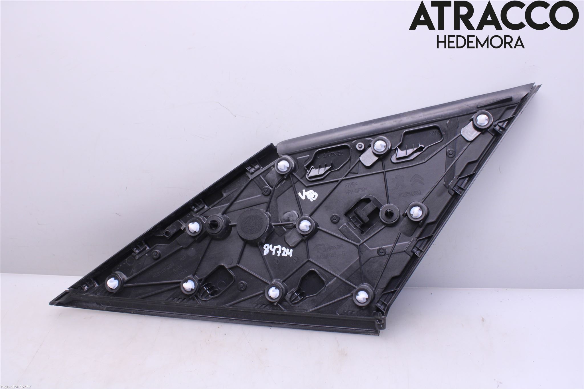 Peugeot 2008/E-2008 20- List Vä