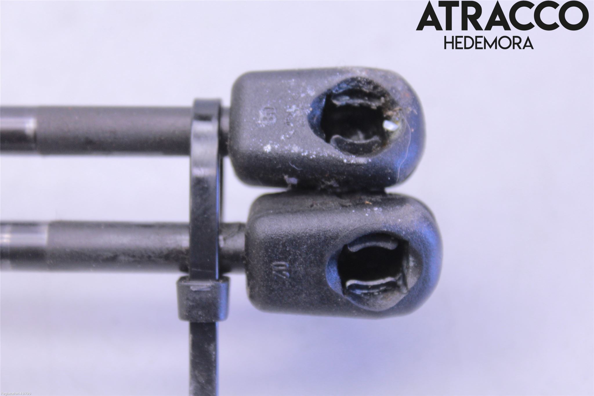 Saab 9-5     06-10 Gasfjäder Motorhuv