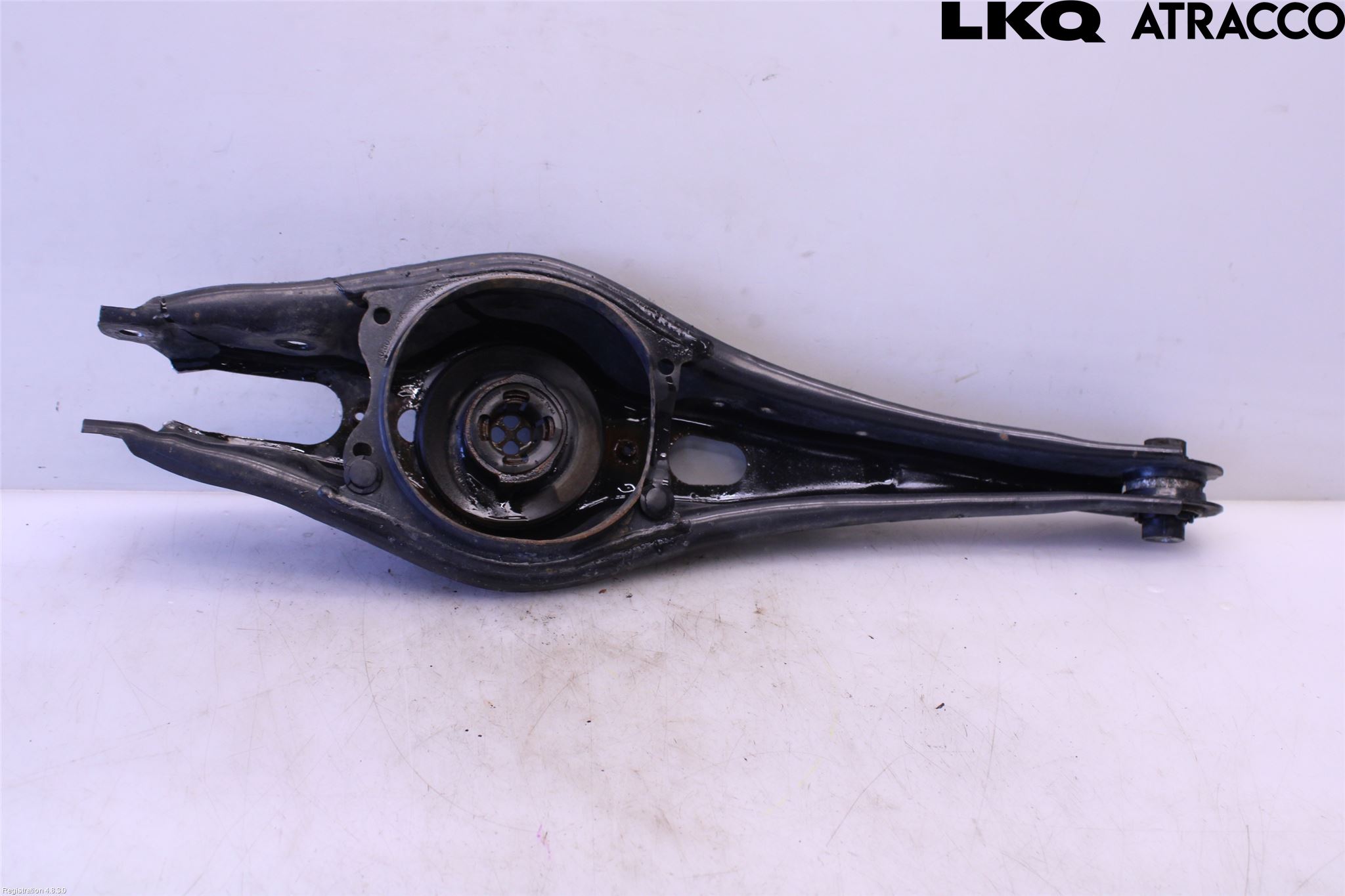 Volkswagen VW TOURAN 16- Bärarm Bak Höger