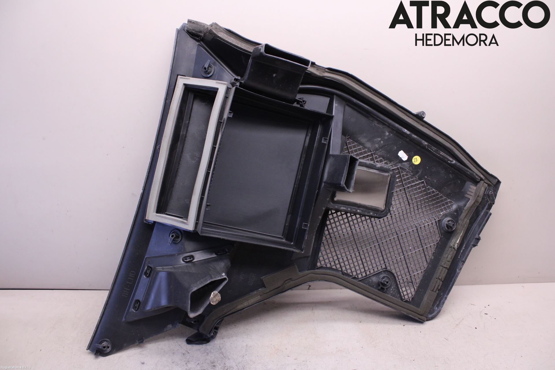 Mercedes-Benz MB C-KLASS (W205) 14-21 Torpedplåt-Torpedplast