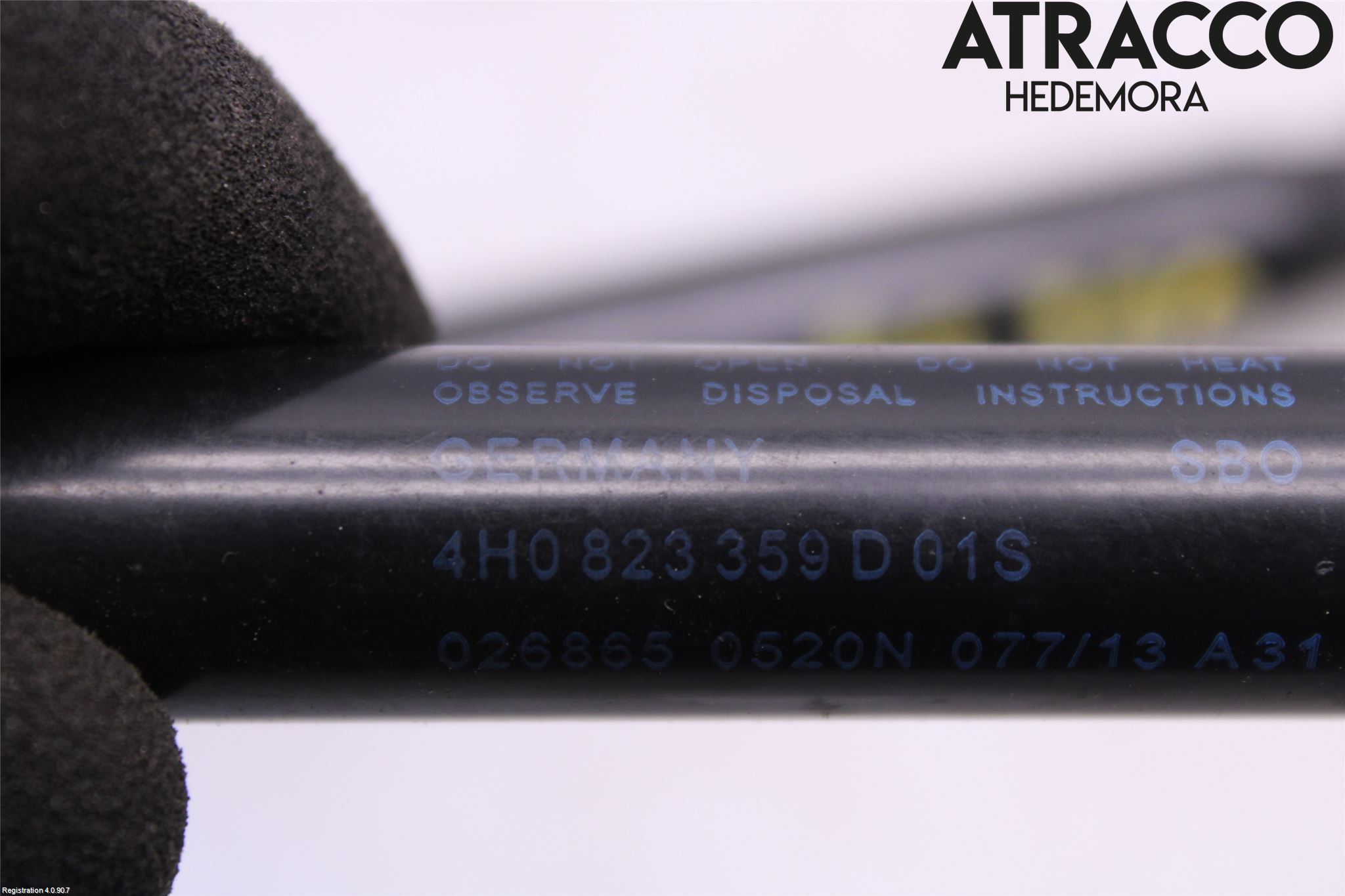 Audi A8/S8 4H 10-17 Gasfjäder Motorhuv