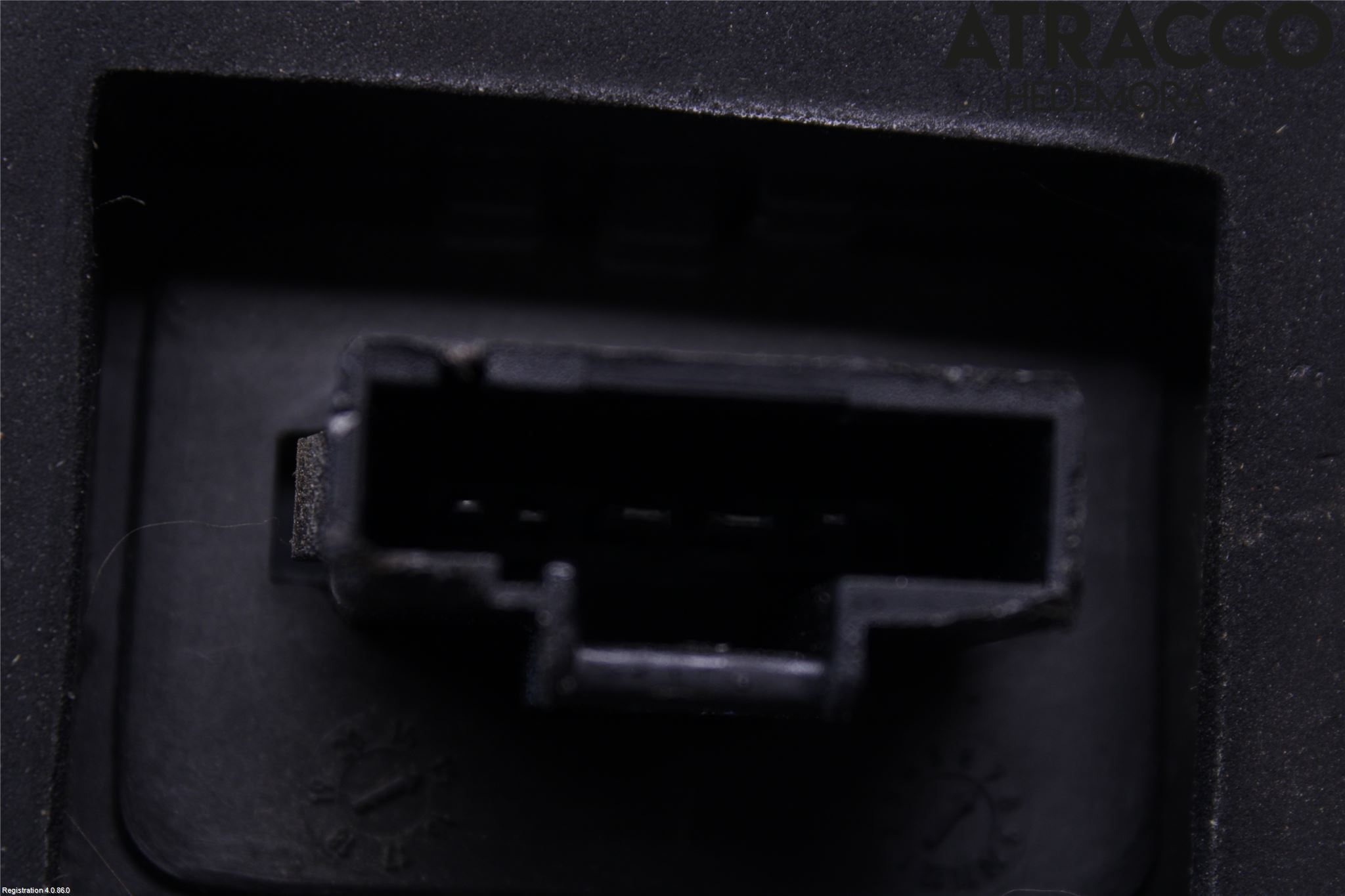 Dacia DUSTER 10-17 Bakljus Vänster