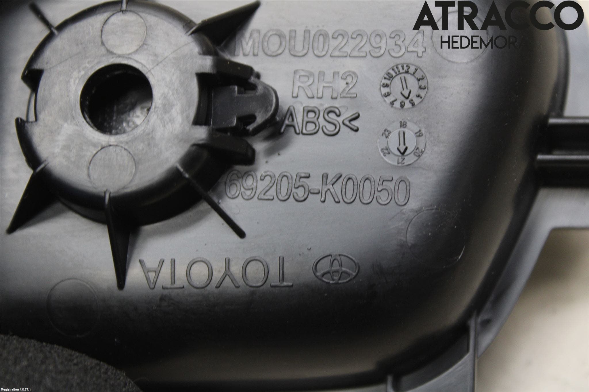 Toyota YARIS XP21 20- Dörrhandtag Inre Hö