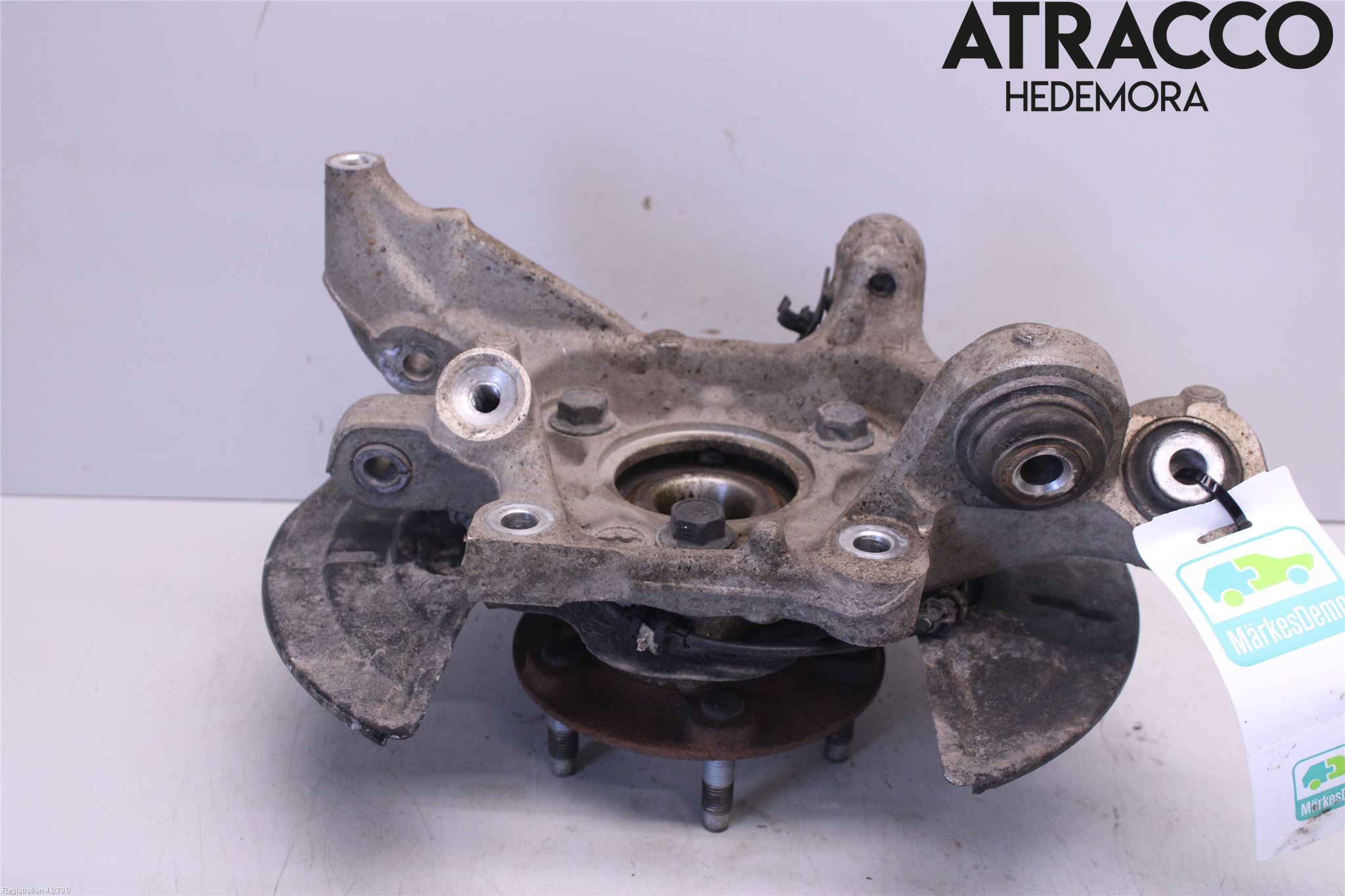 Opel INSIGNIA 17- Hjullagerhus-Spindel Vä B