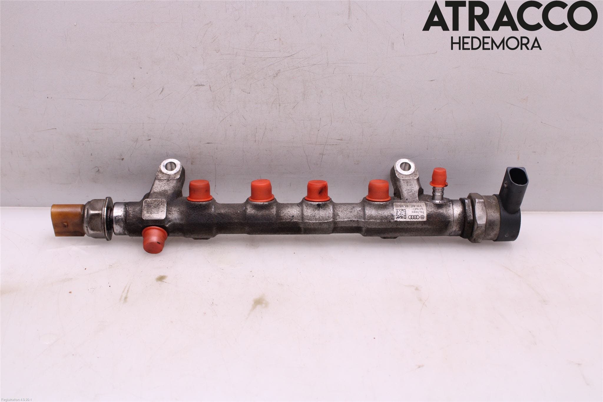 Volkswagen VW PASSAT 11-14 Inj. Fuelrail