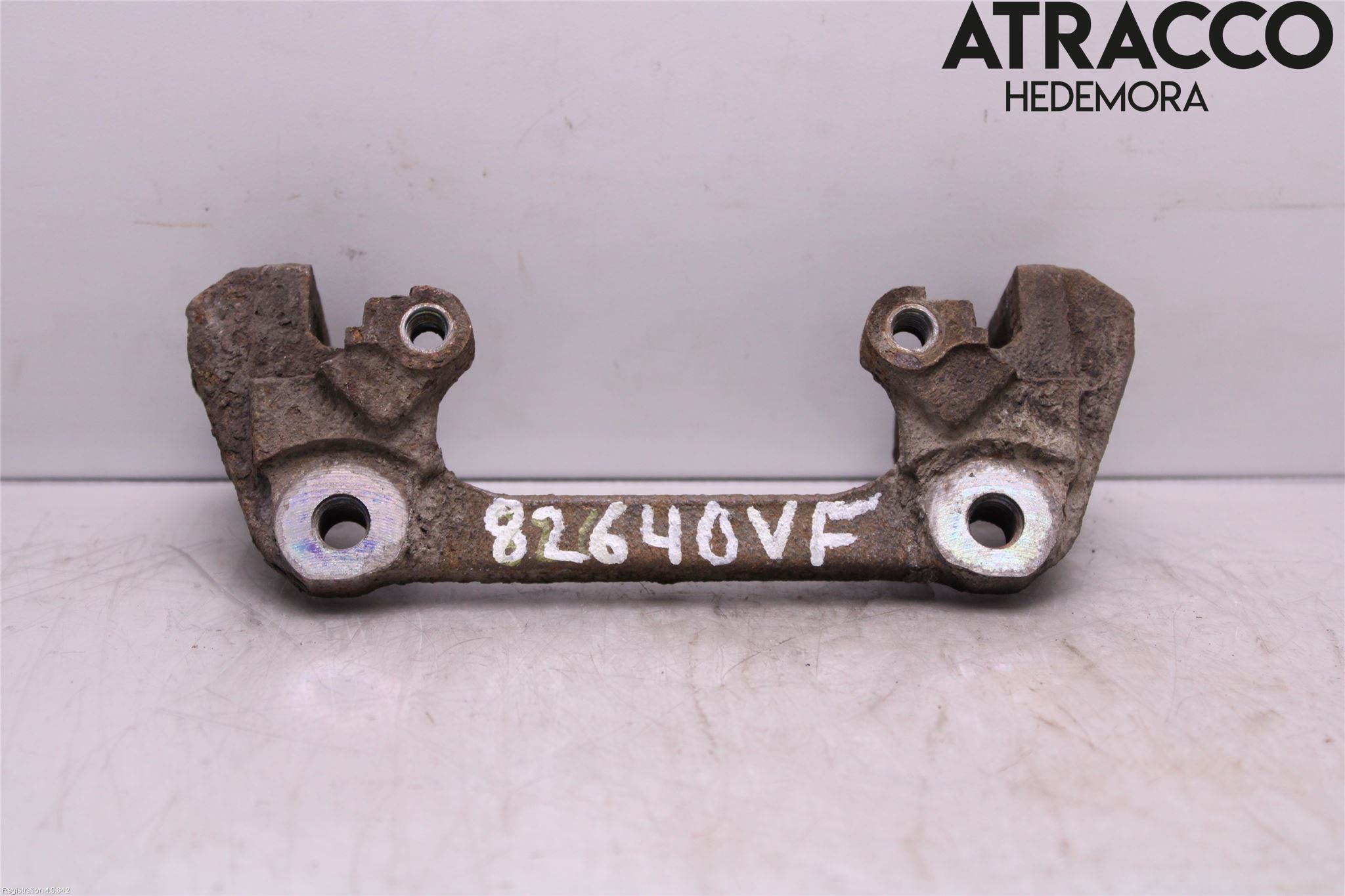 Volvo V70 05-08 Bromsokshållare