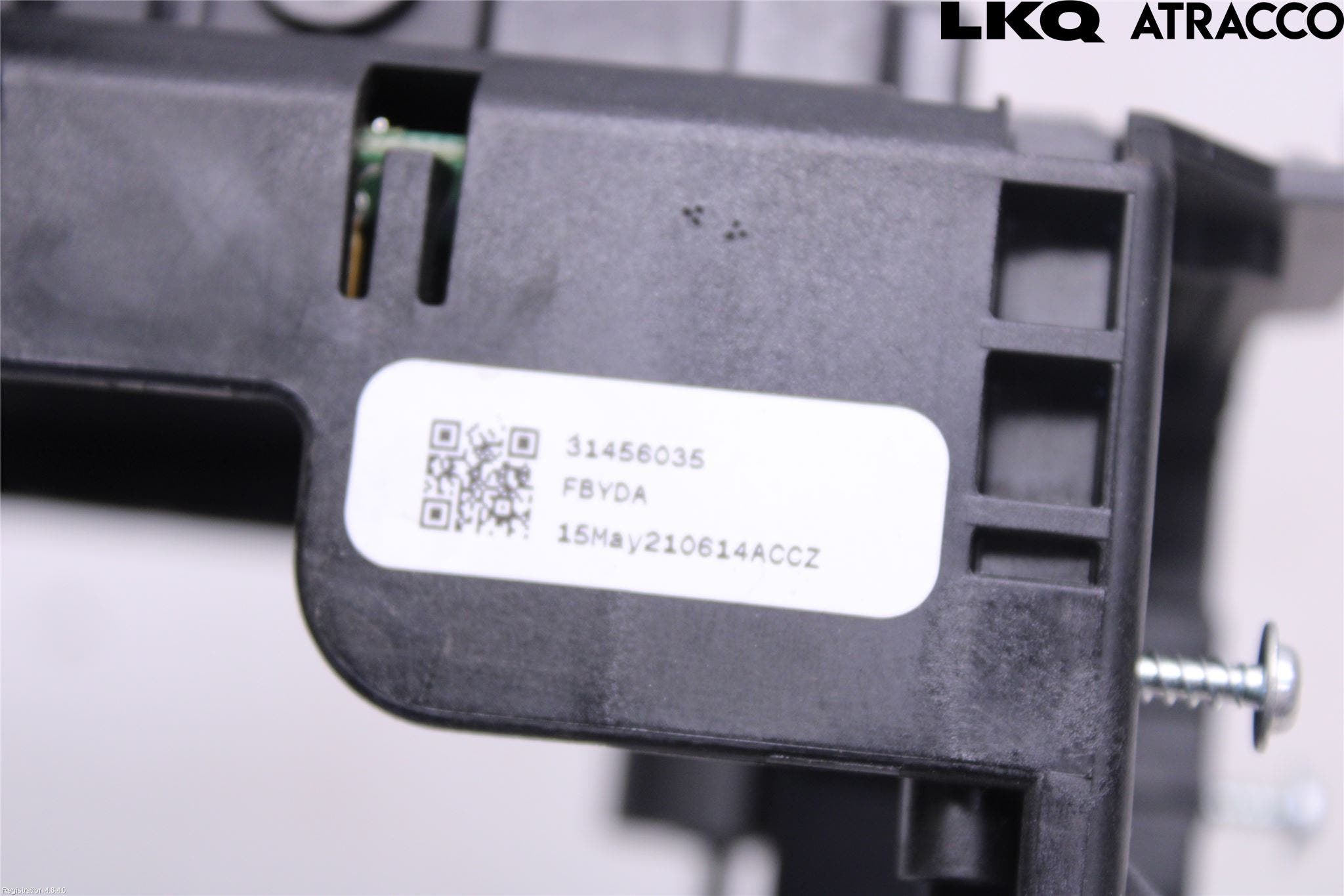 Volvo V70 14-16 Spak Konsoll-Fäste