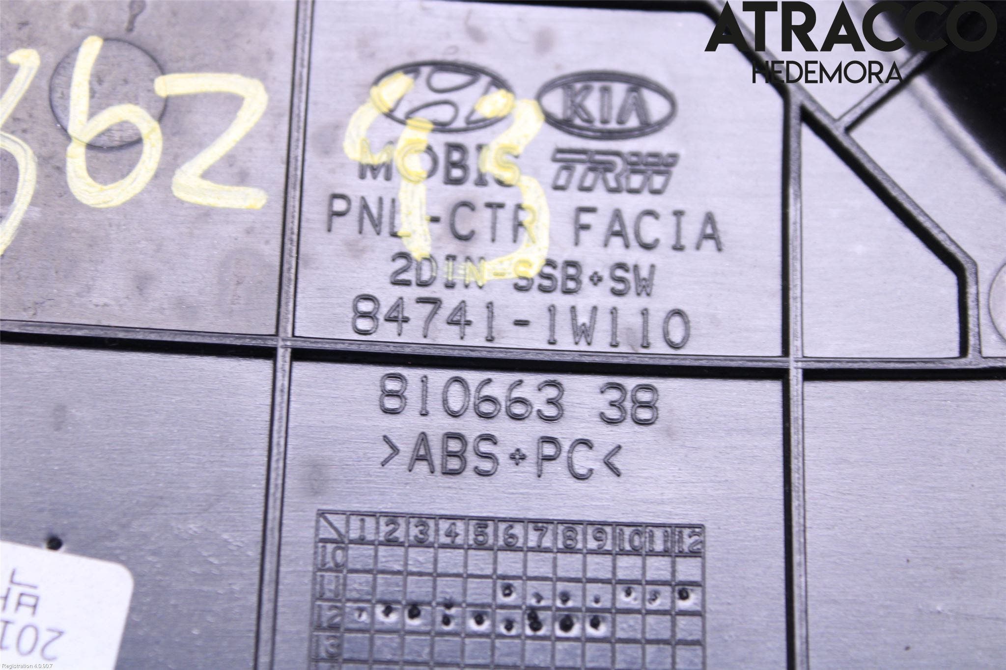 Kia RIO 17- Instrument-Radio Sarg