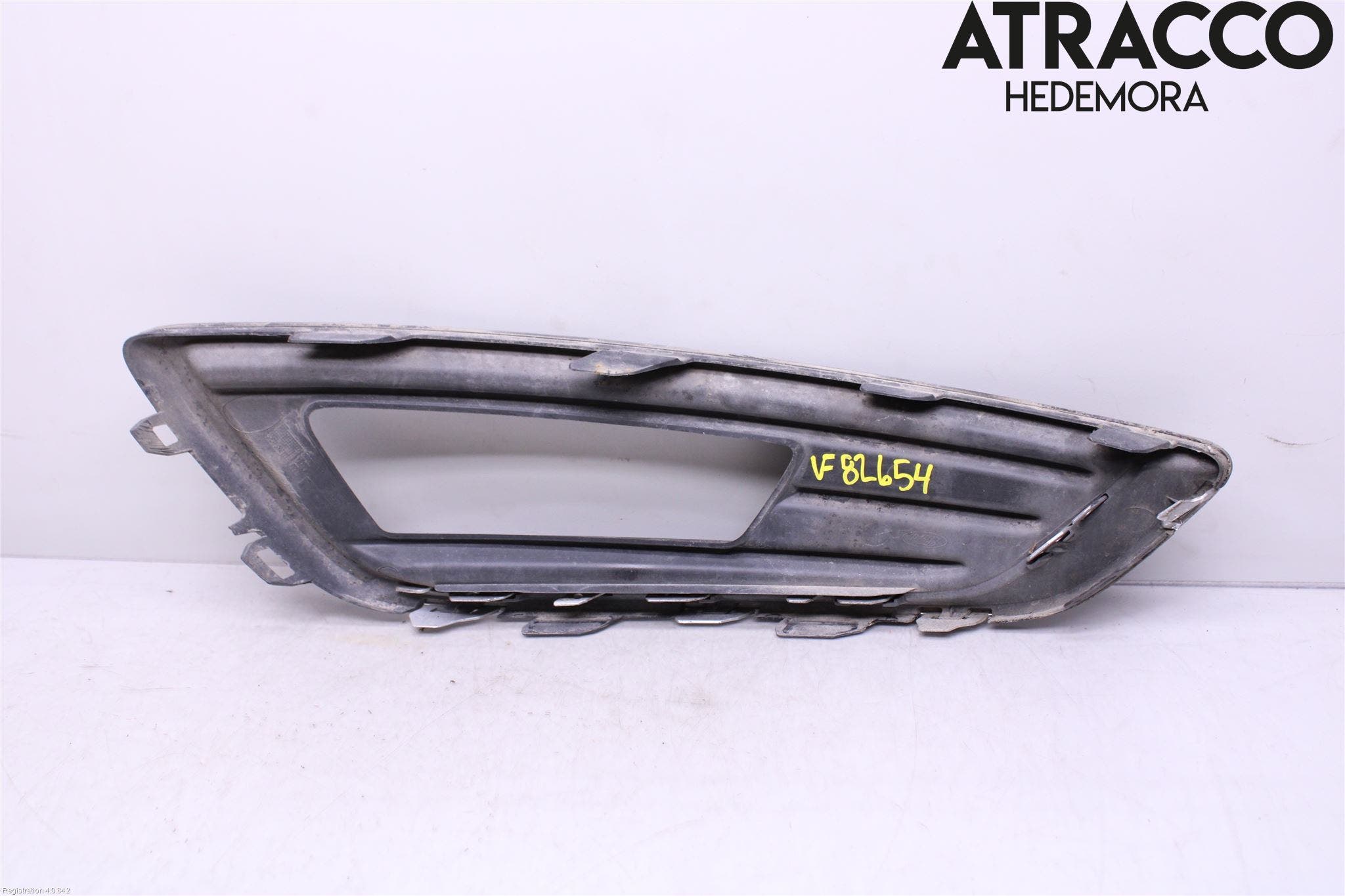 Ford FOCUS 15-18 Dimljussarg Fram