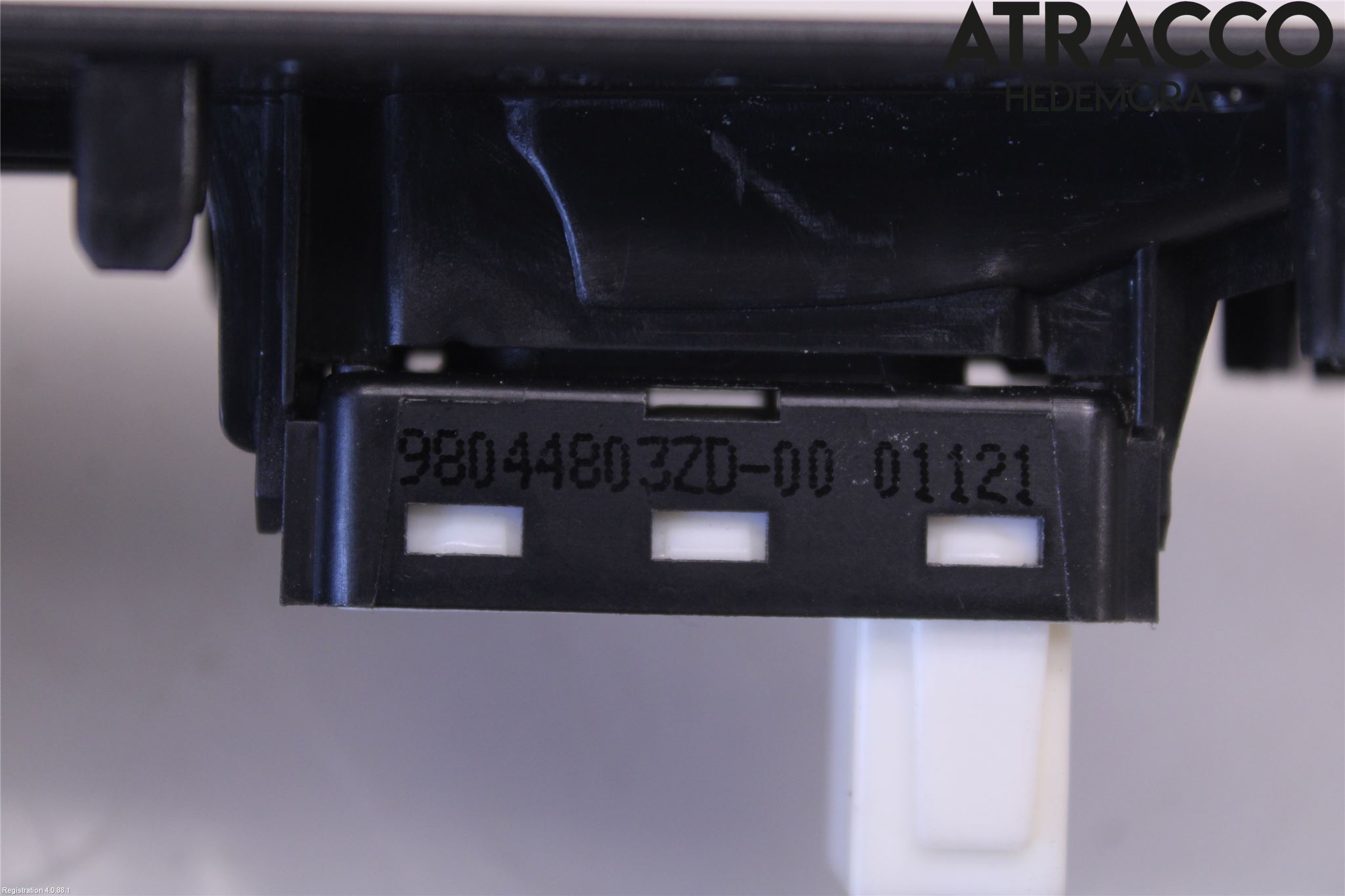 Peugeot 2008/E-2008 20- Strömställare Elhiss