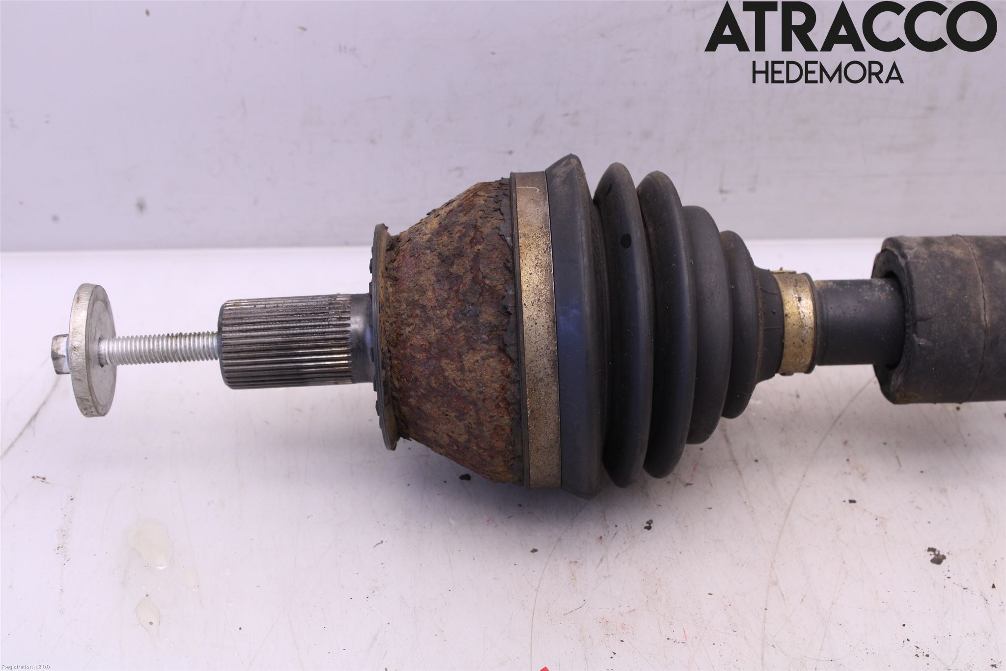 Volvo V60 11-13 Drivaxel Fram Vänster