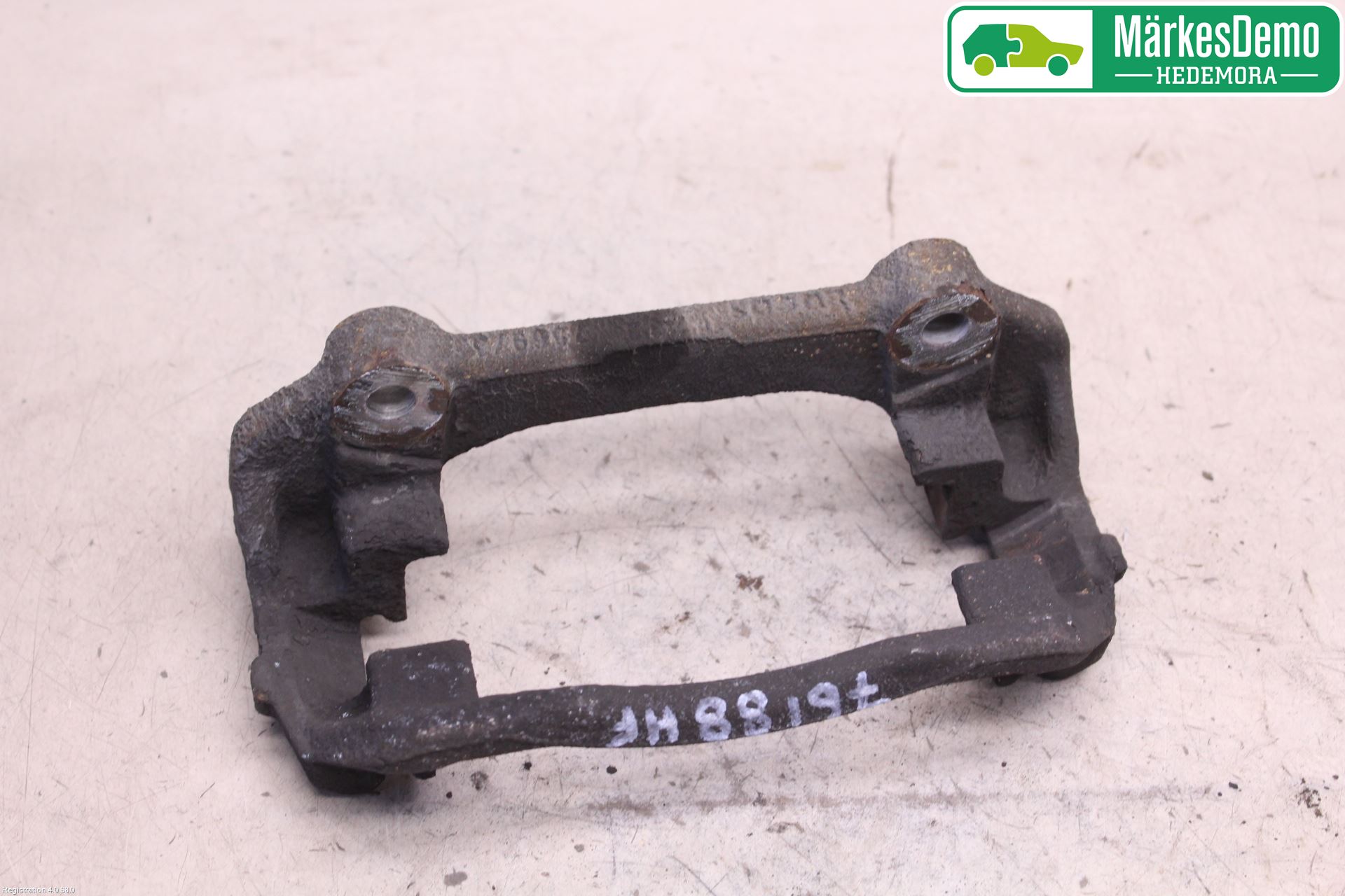 Nissan PRIMASTAR Bromsokshållare