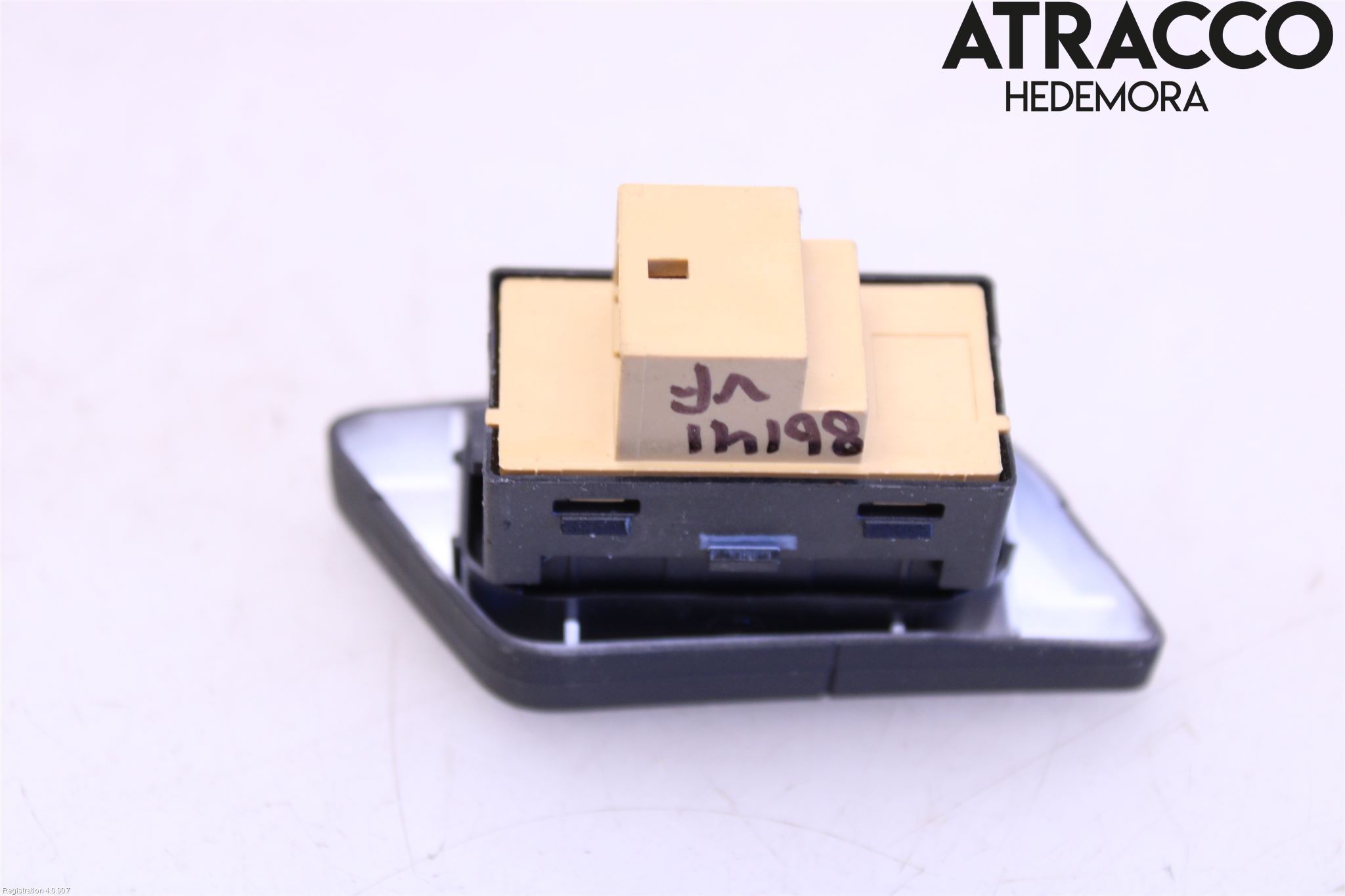 Audi A4/S4 B9 20- Strömställare Centrallås