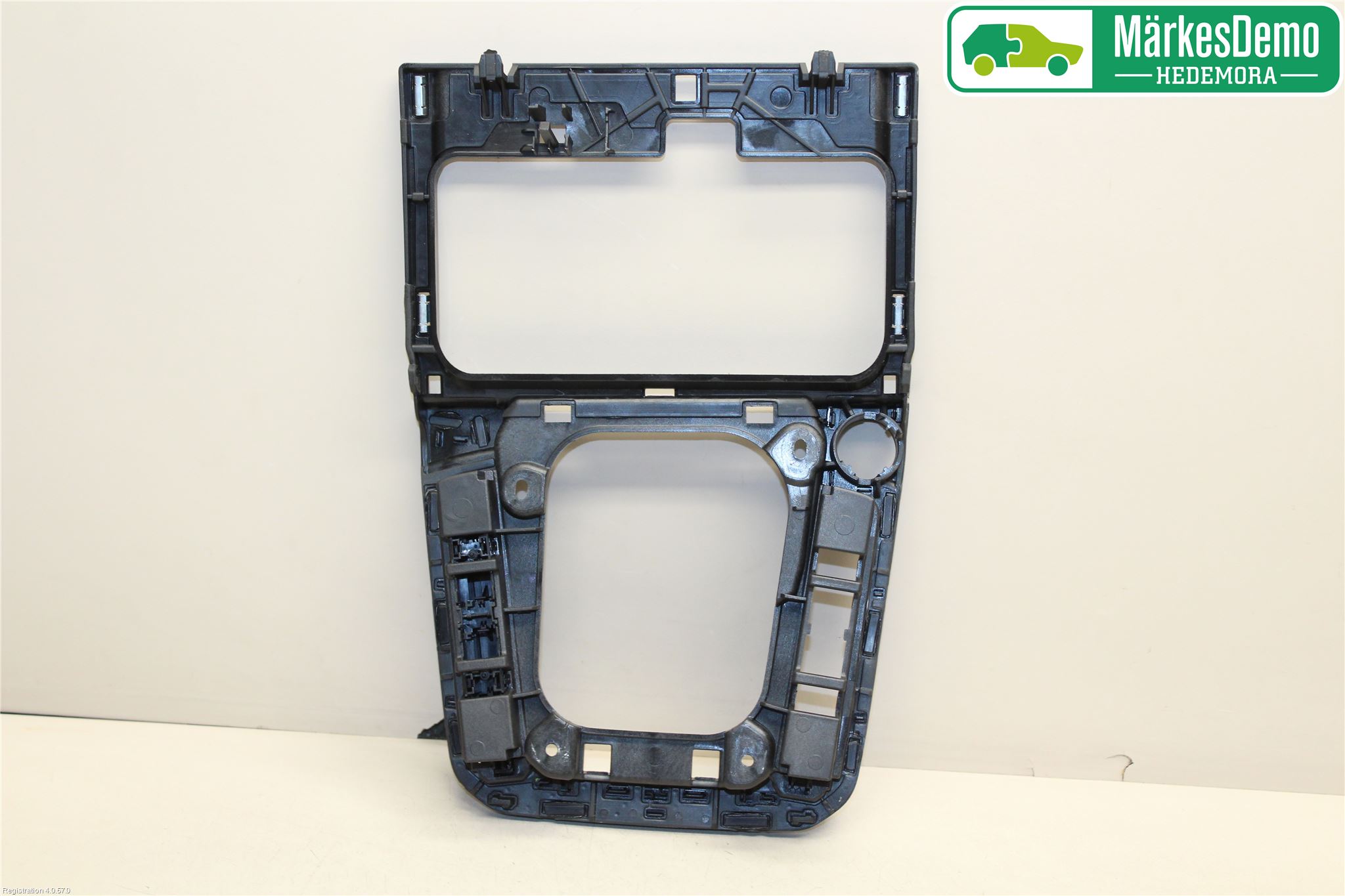 Volkswagen VW PASSAT 15-19 Instrumentkonsoll Mitt