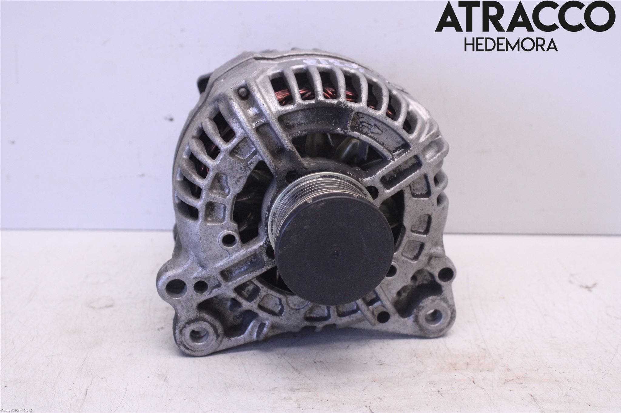 Volkswagen VW GOLF VI 09-13 Generator