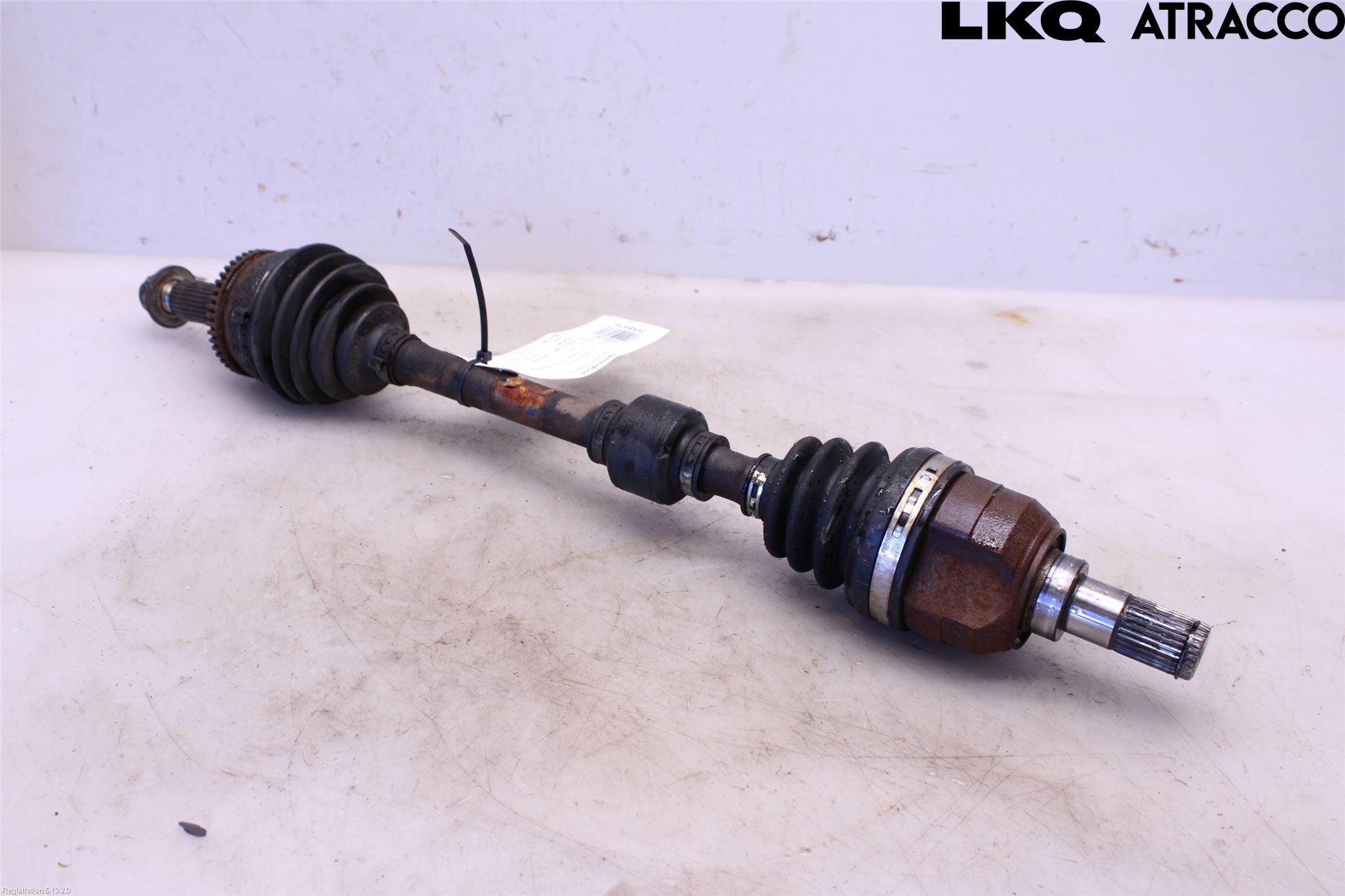 Hyundai ix20 Drivaxel Fram Vänster