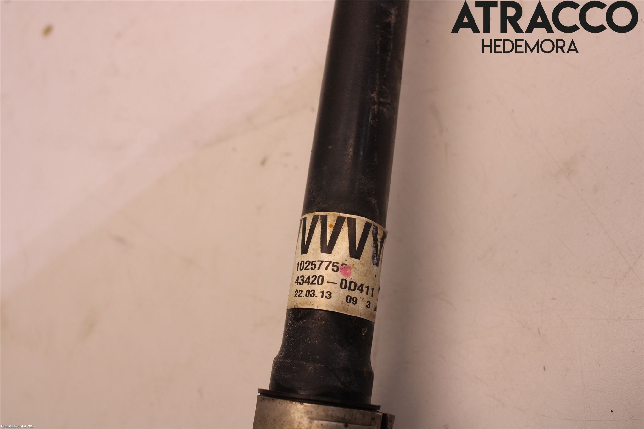 Toyota YARIS XP130 12-14 Drivaxel Fram Vänster