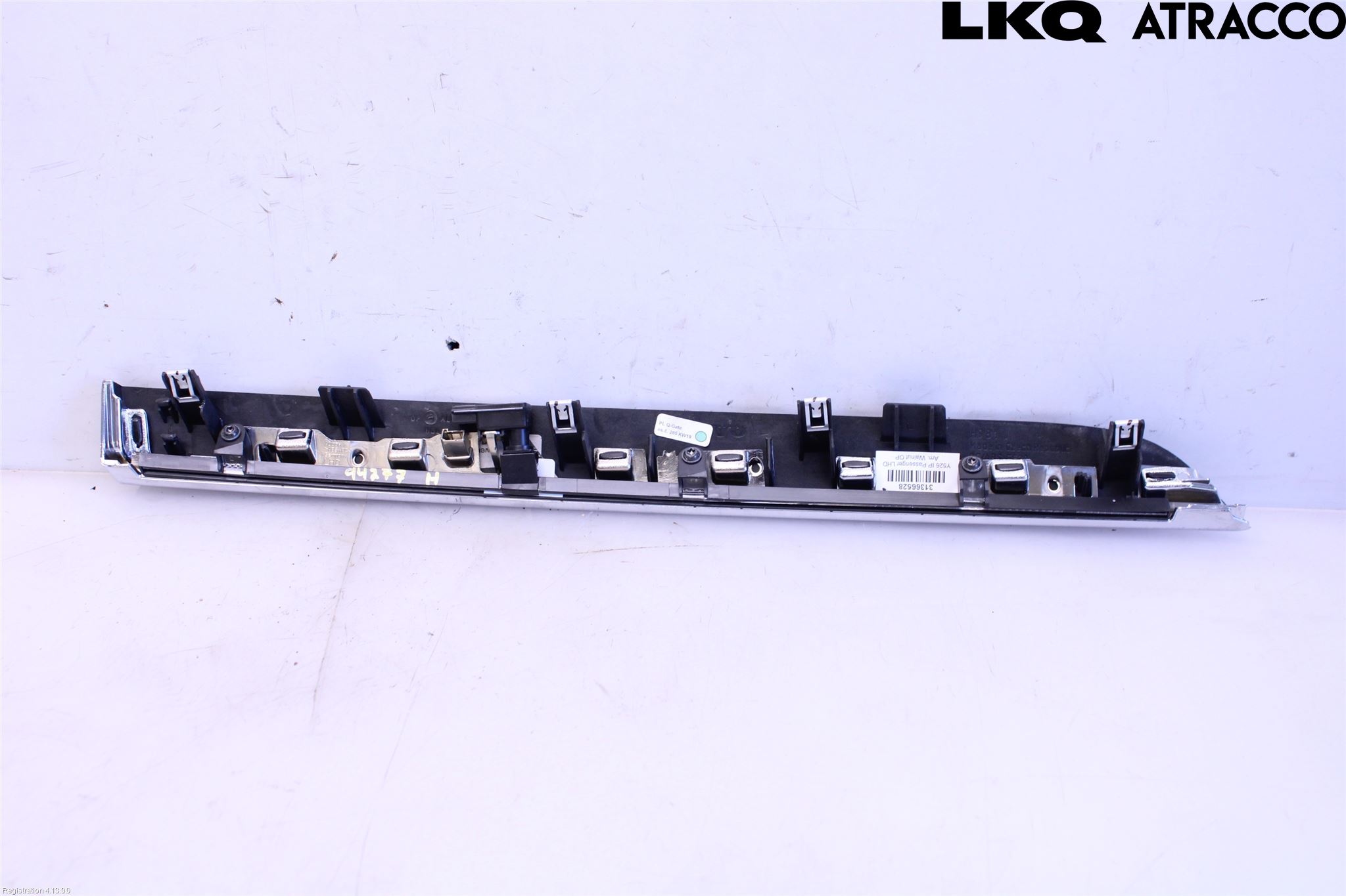 Volvo XC90/RECHARGE 16- Instrumentbräda Inlägg-Dekorlist