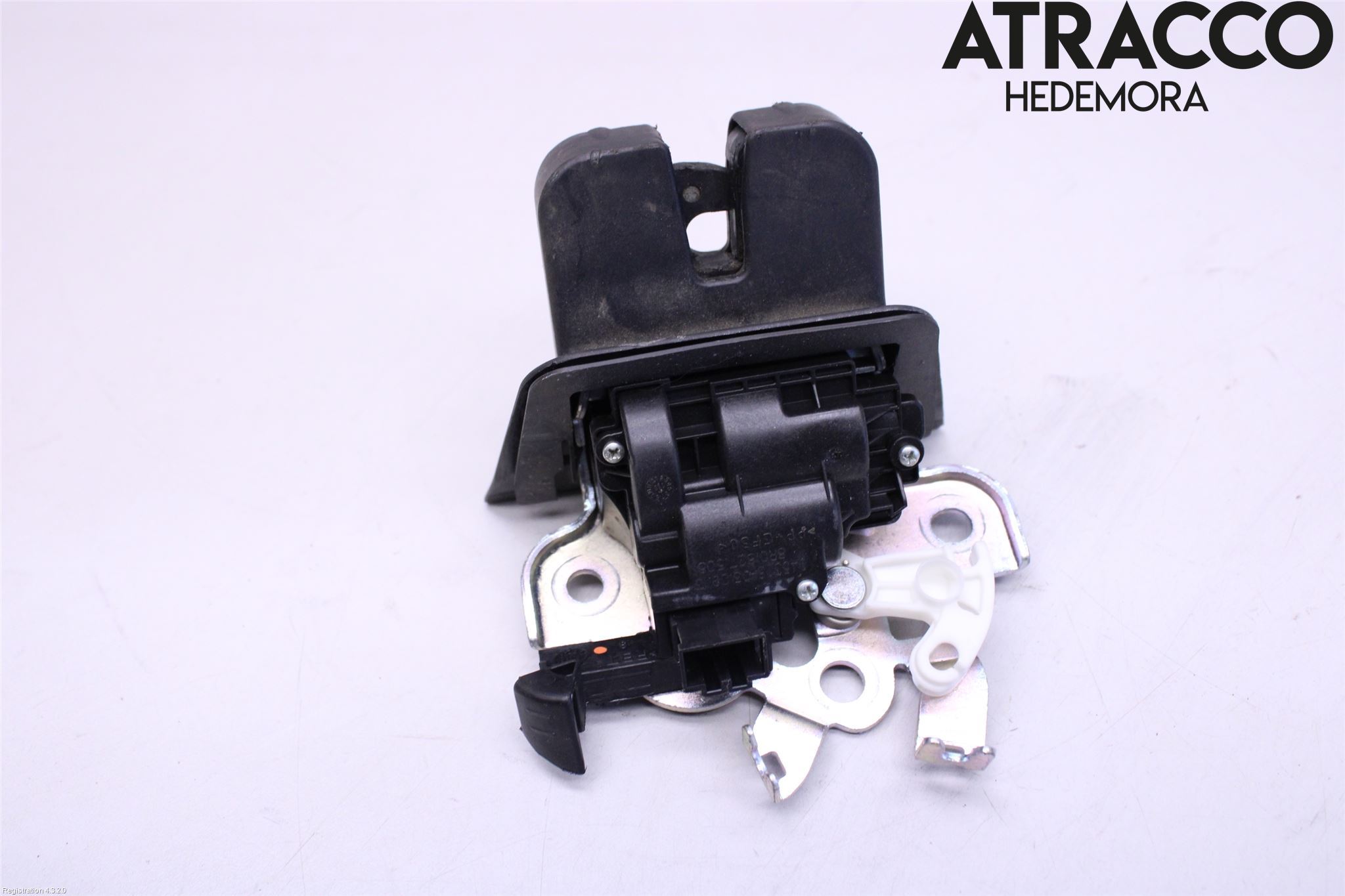 Audi A4 12-15 Låskista Baklucka