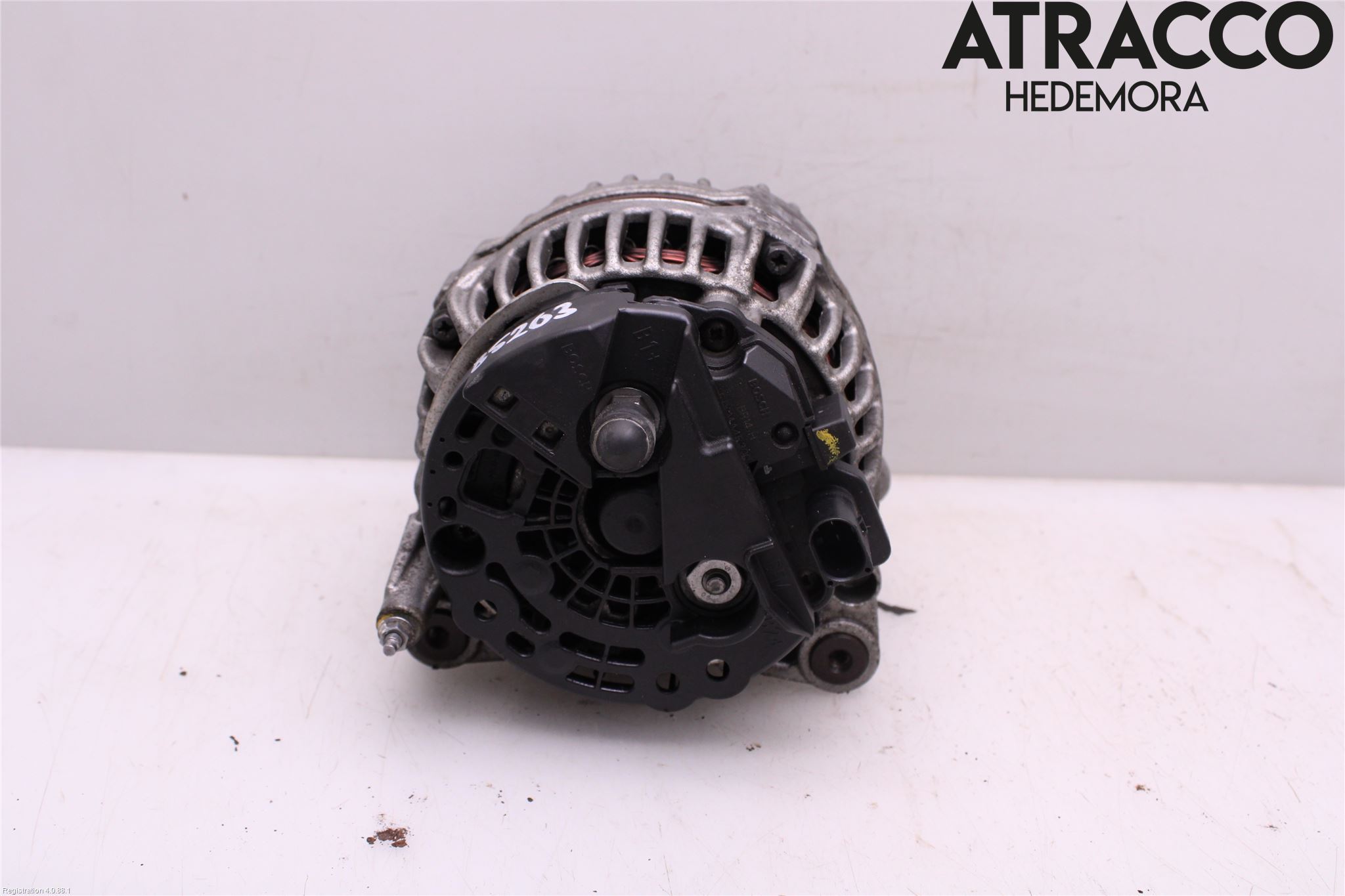 Volkswagen VW CADDY 11-15 Generator