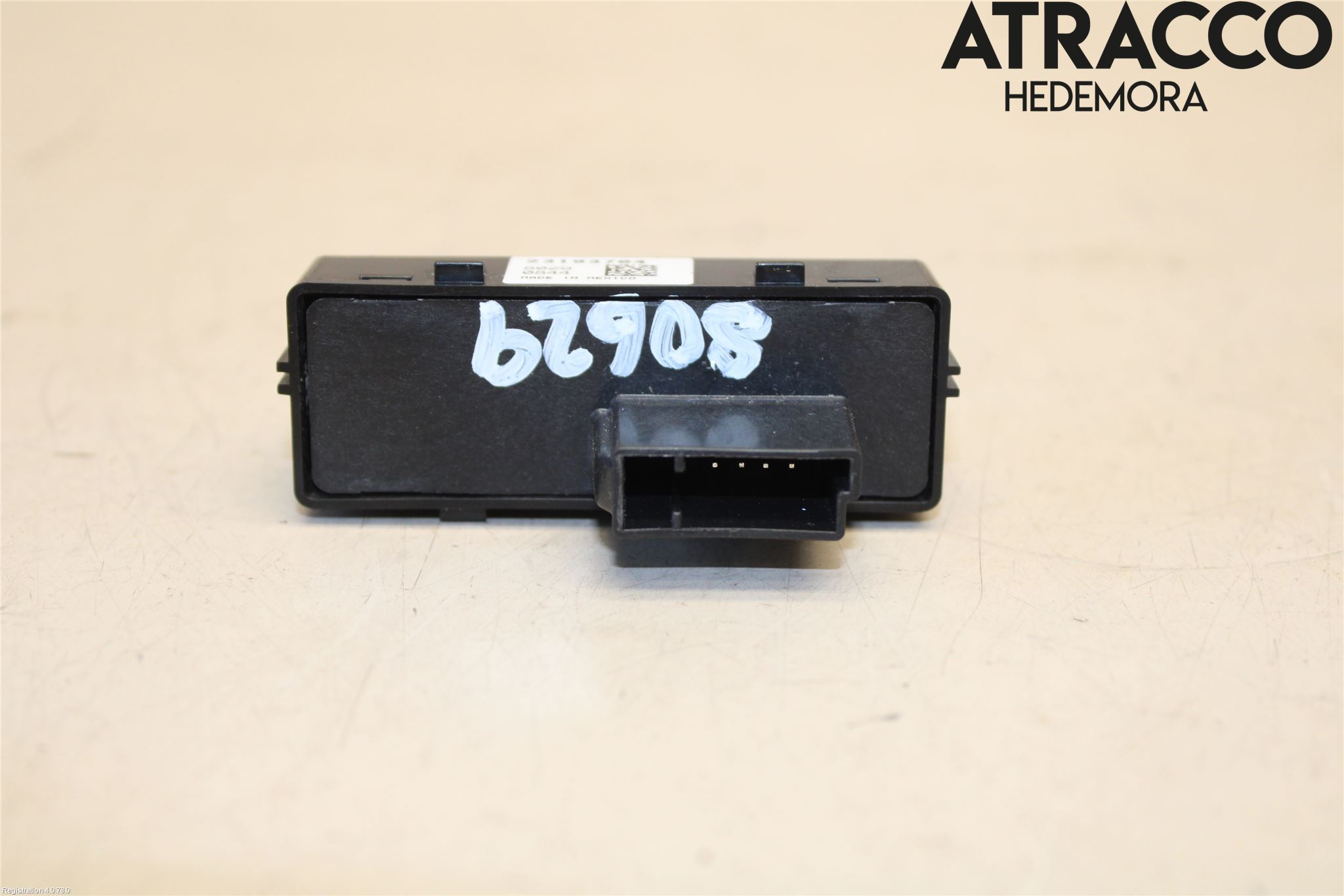 Opel INSIGNIA 17- Strömställare Multifunktion