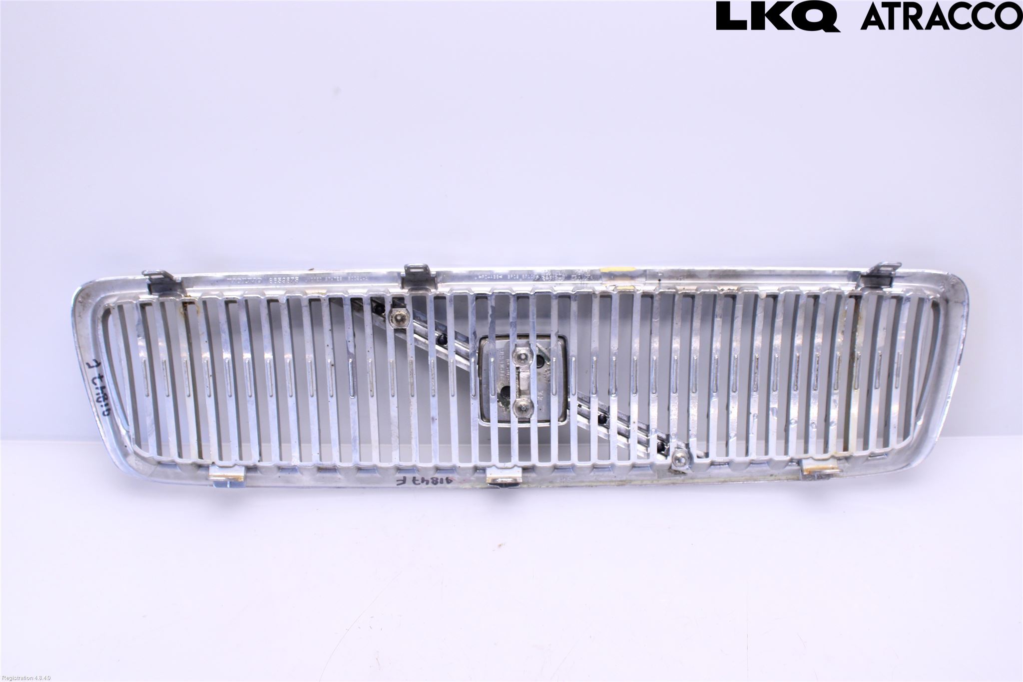 Volvo V70 00-04 Grill Komp