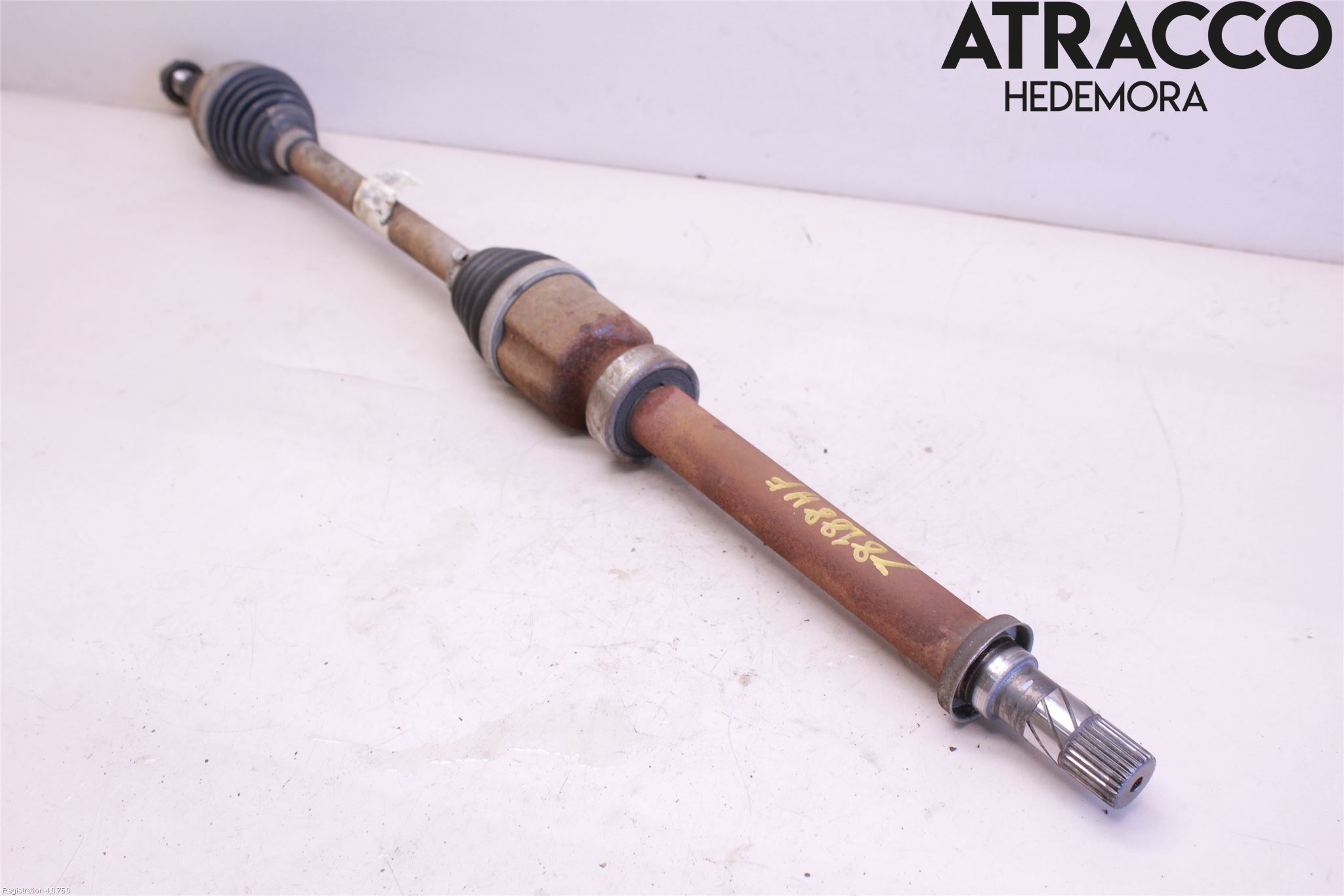 Renault CLIO IV 12-16 Drivaxel Fram Höger