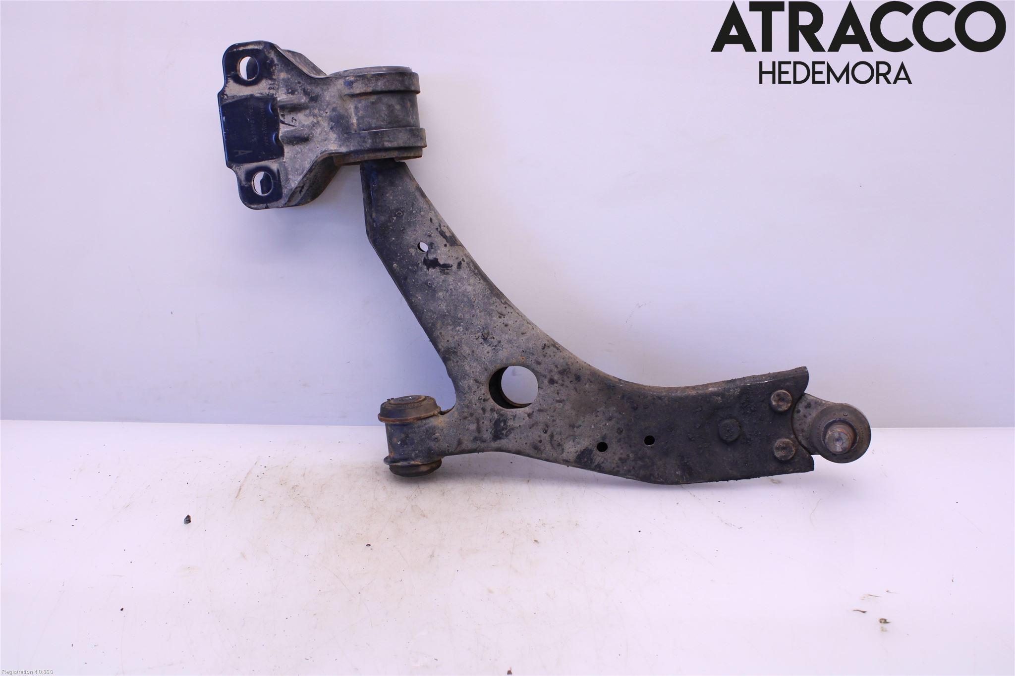 Ford FOCUS 15-18 Bärarm Fram Undre Vä