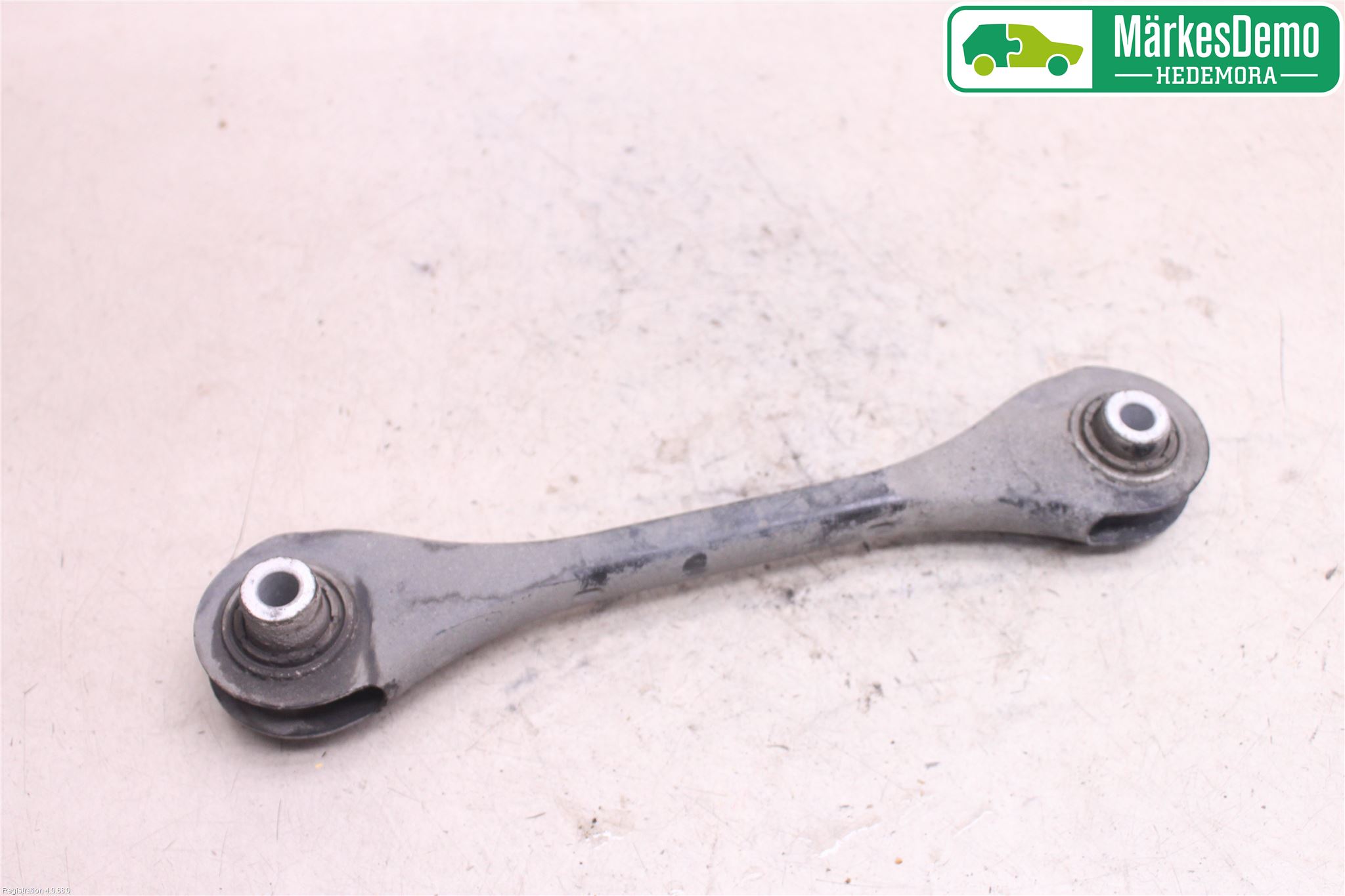 Volkswagen VW TIGUAN 16-24 Bärarm Bak Höger