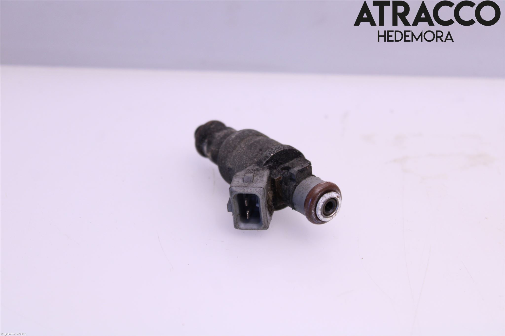 Mercedes-Benz MB 200-500  (W124) 86-96 Injspridare