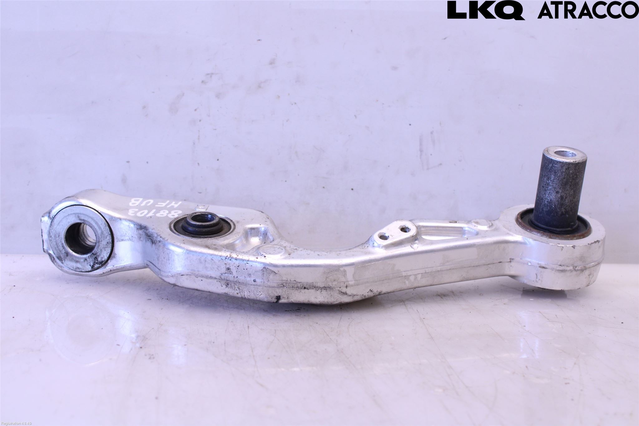Lexus LS 460/600H 07-17 Bärarm Fram Undre Hö