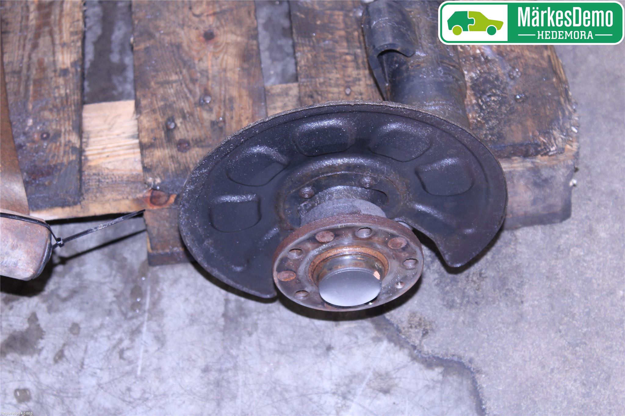 Volkswagen VW CADDY 11-15 Bakaxelbalk