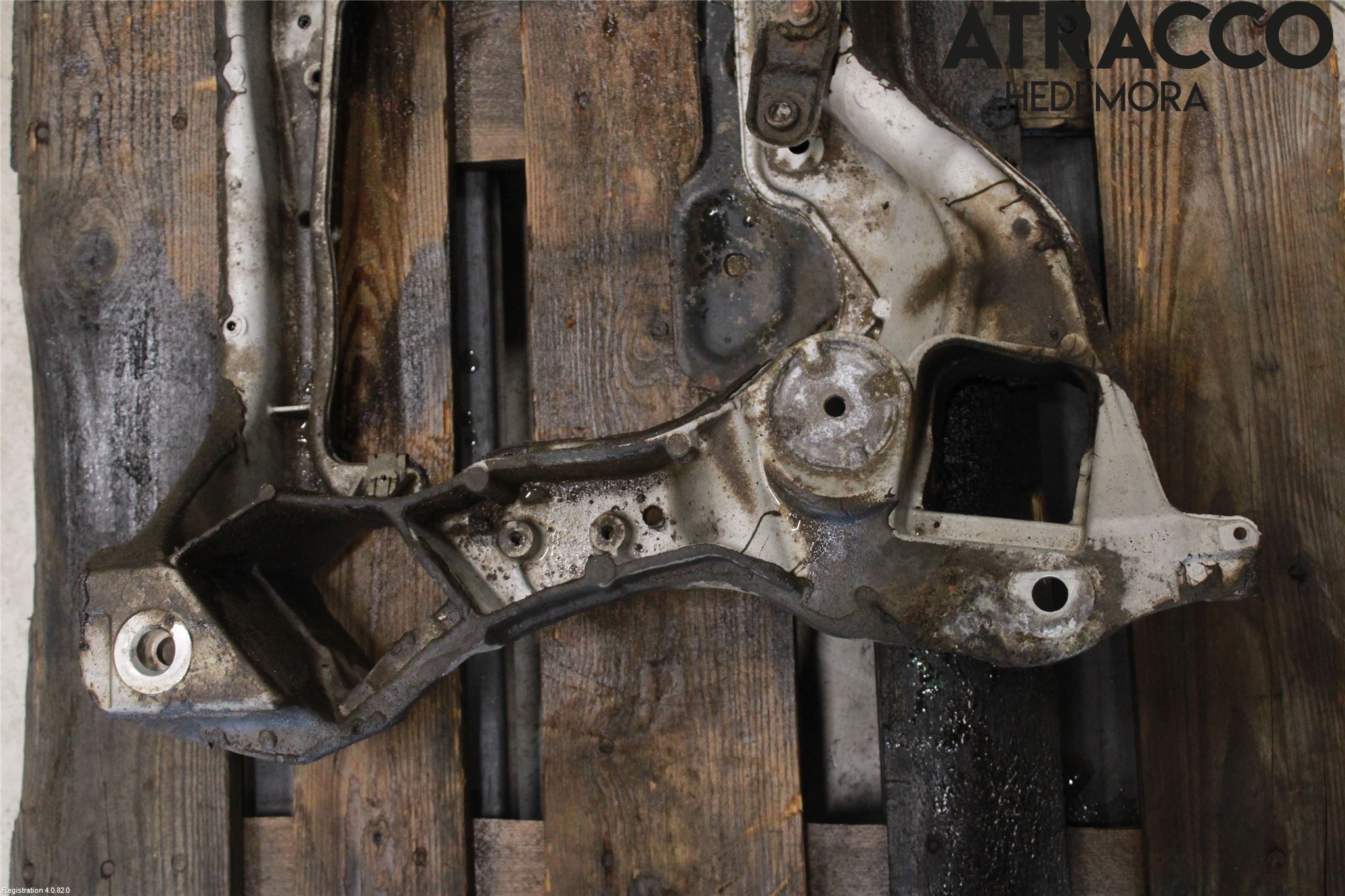 Mercedes-Benz MB C (203) 00-07 Framvagnsbalk