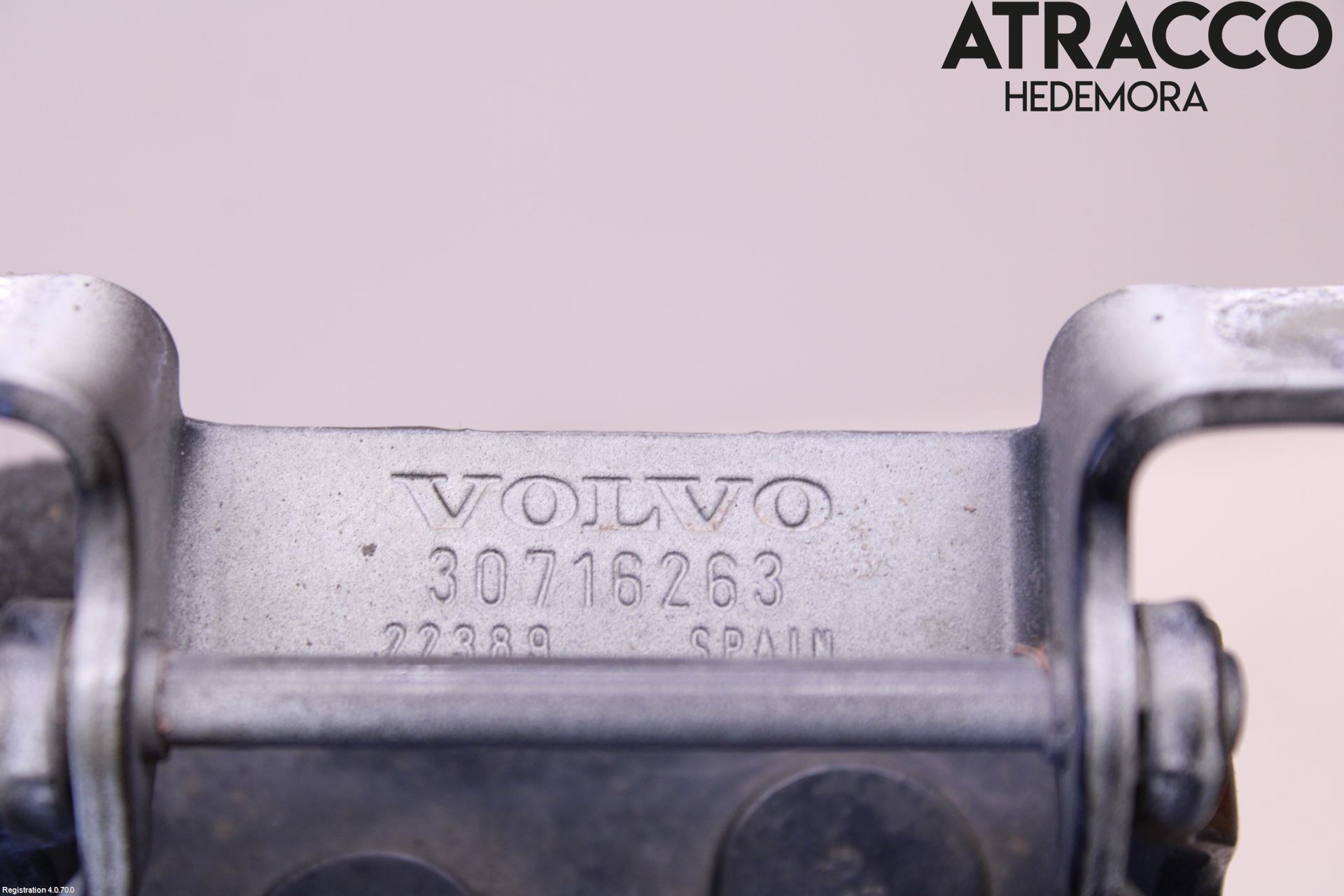 Volvo V50 08-12 Bakluckegångjärn Vä