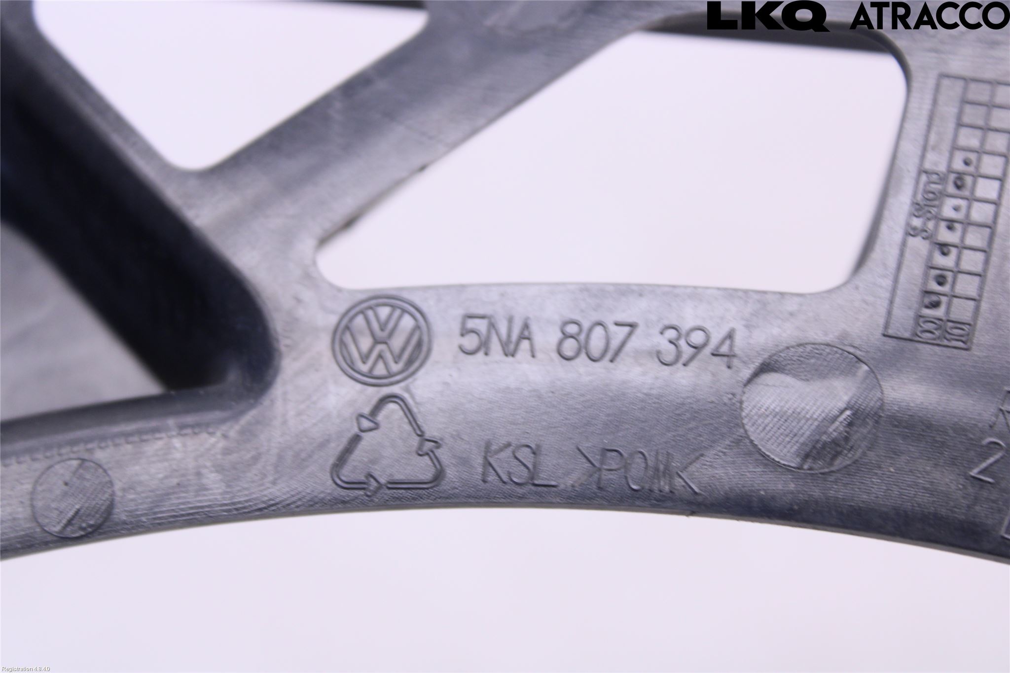 Volkswagen VW TIGUAN 16-24 Stötfångarfäste Bak Hö