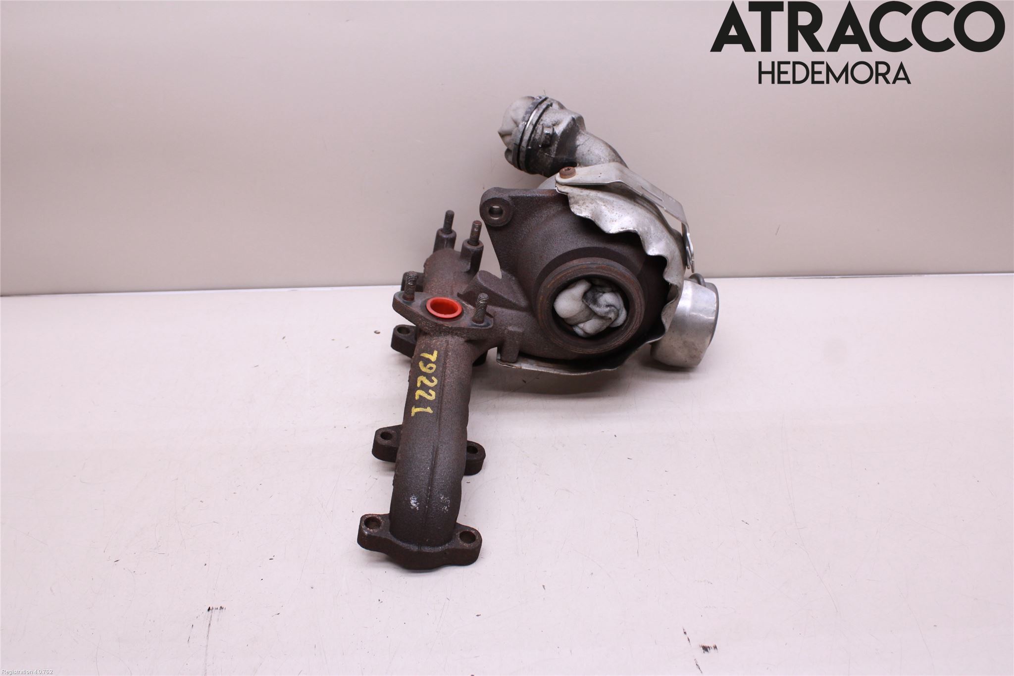 Volkswagen VW CADDY      04-10 Turboaggregat