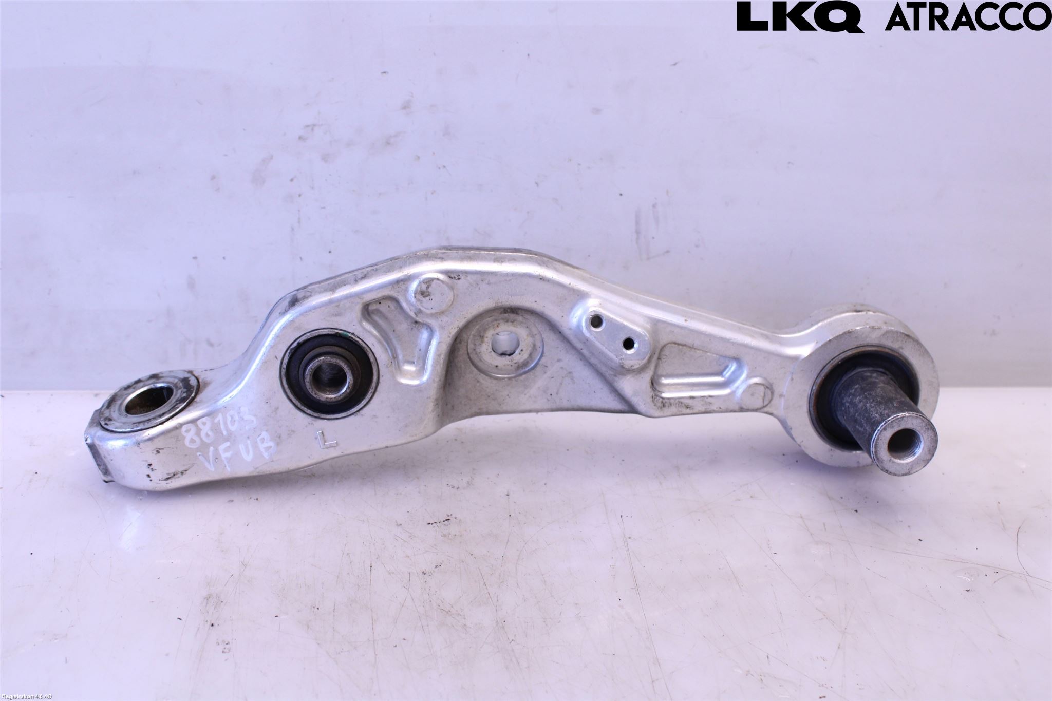 Lexus LS 460/600H 07-17 Bärarm Fram Undre Vä