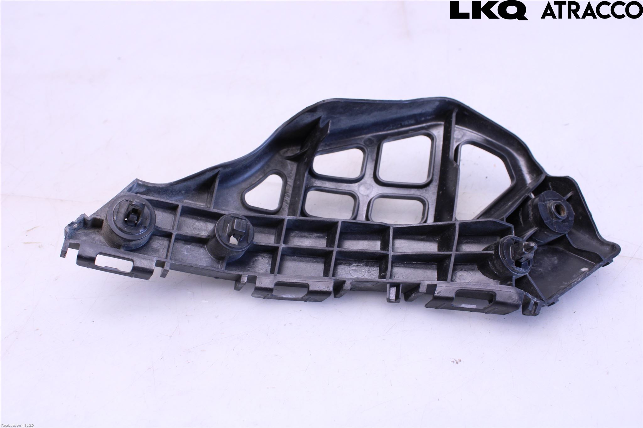 Toyota AURIS 13-19 Stötfångarfäste Fram Hö